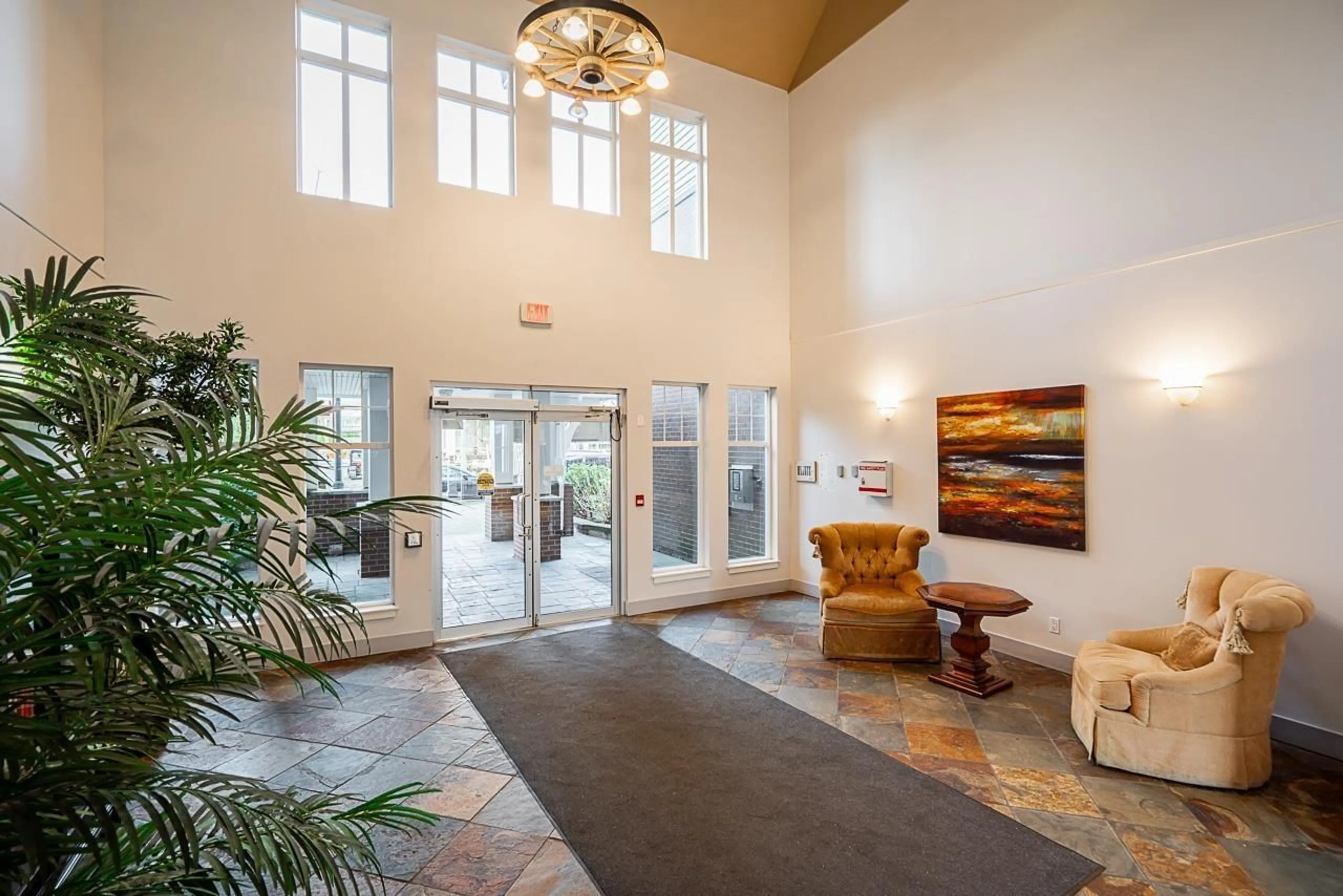 Indoor foyer for 112 - 17712 57A AVENUE, Surrey British Columbia V3S1J1