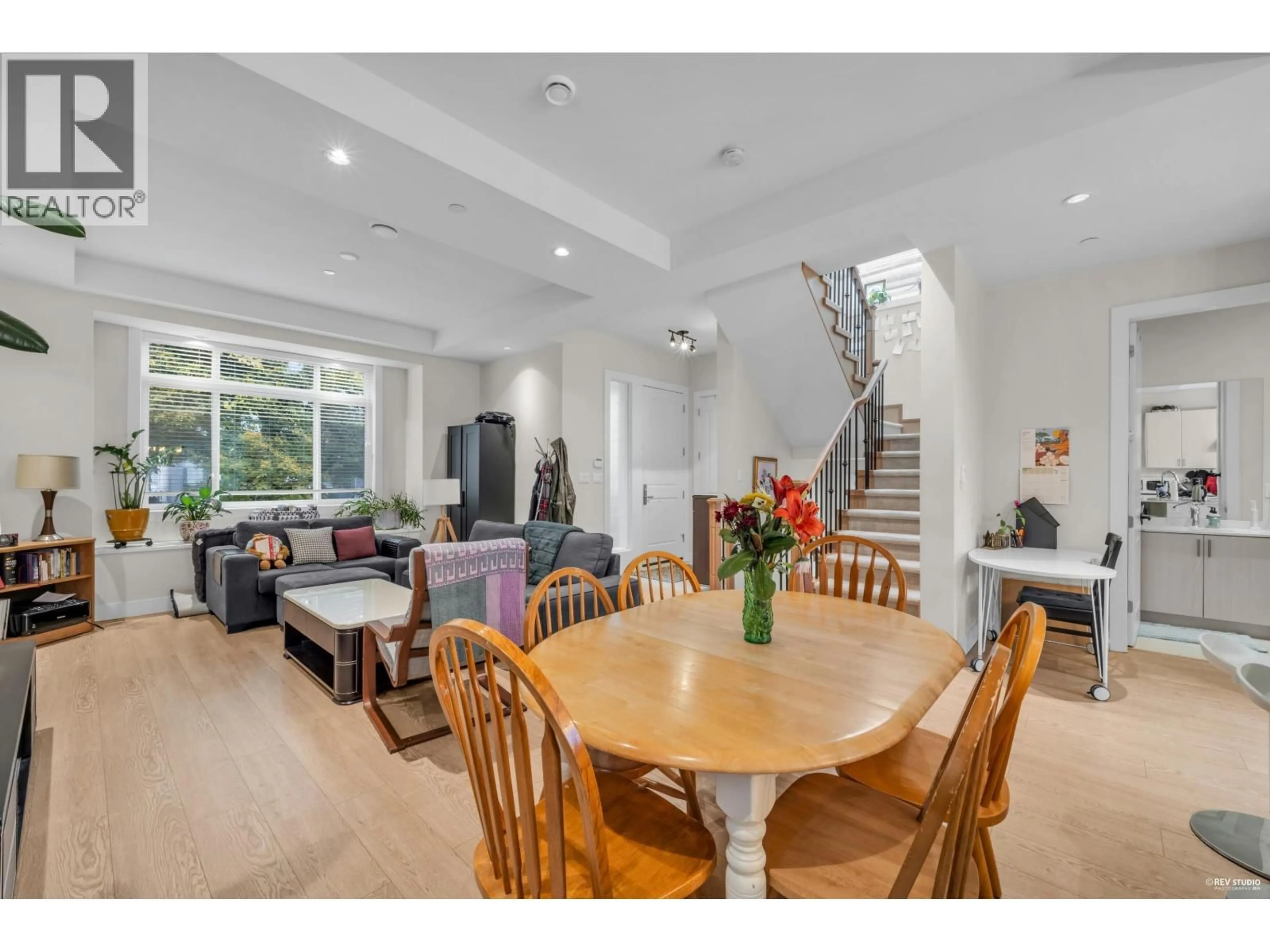 Unknown for 4770 LANARK STREET, Vancouver British Columbia V5N3R8