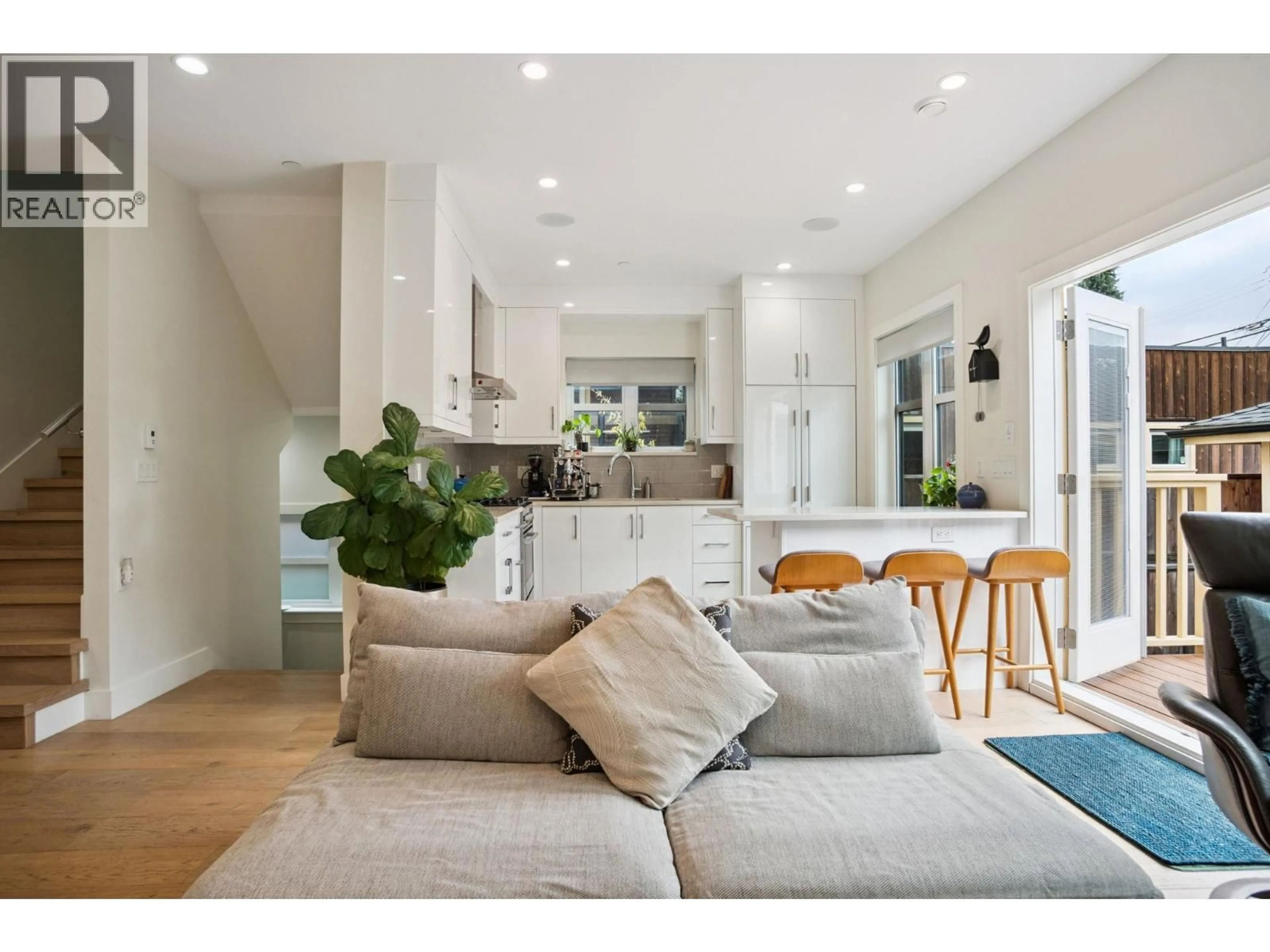 Open concept kitchen, unknown for 764 14TH AVENUE, Vancouver British Columbia V5T2N3