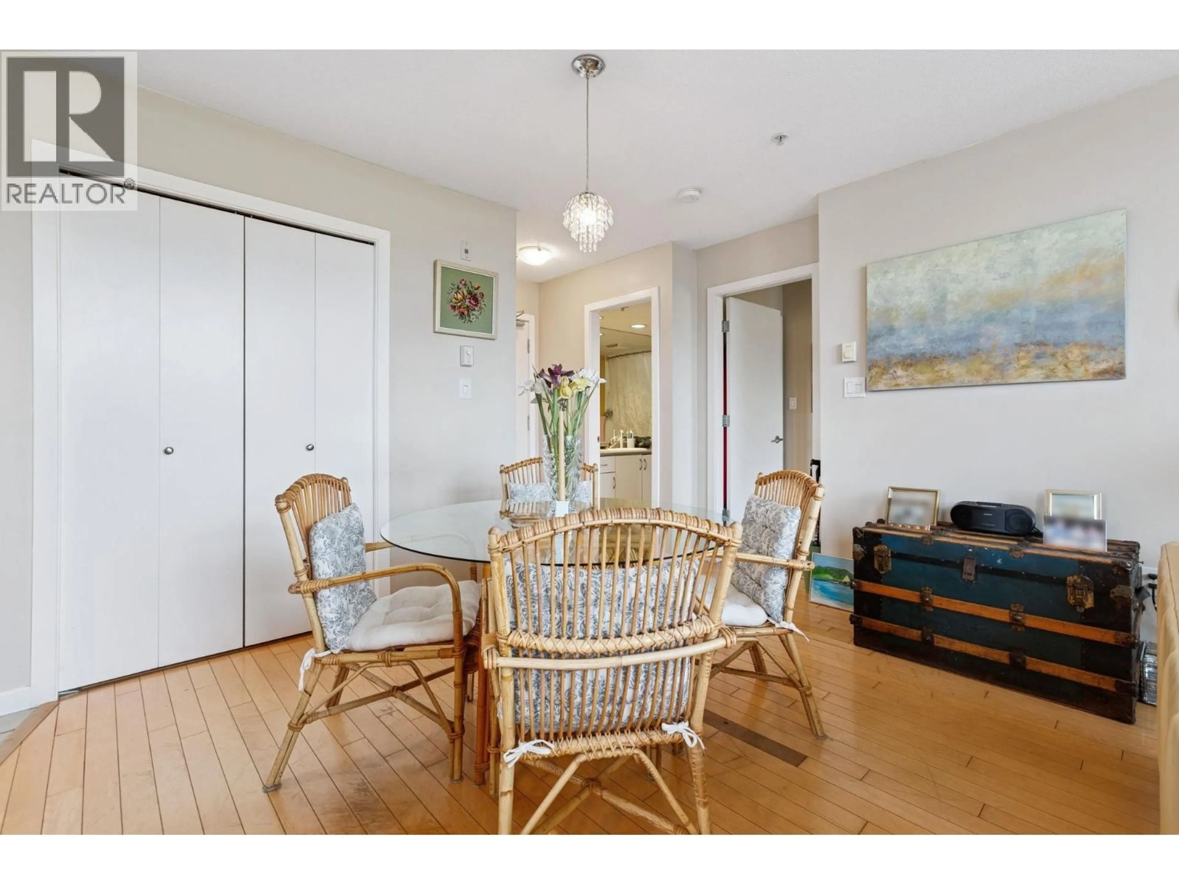 Dining room, wood/laminate floor for 406 - 3161 4TH AVENUE, Vancouver British Columbia V6K1R6