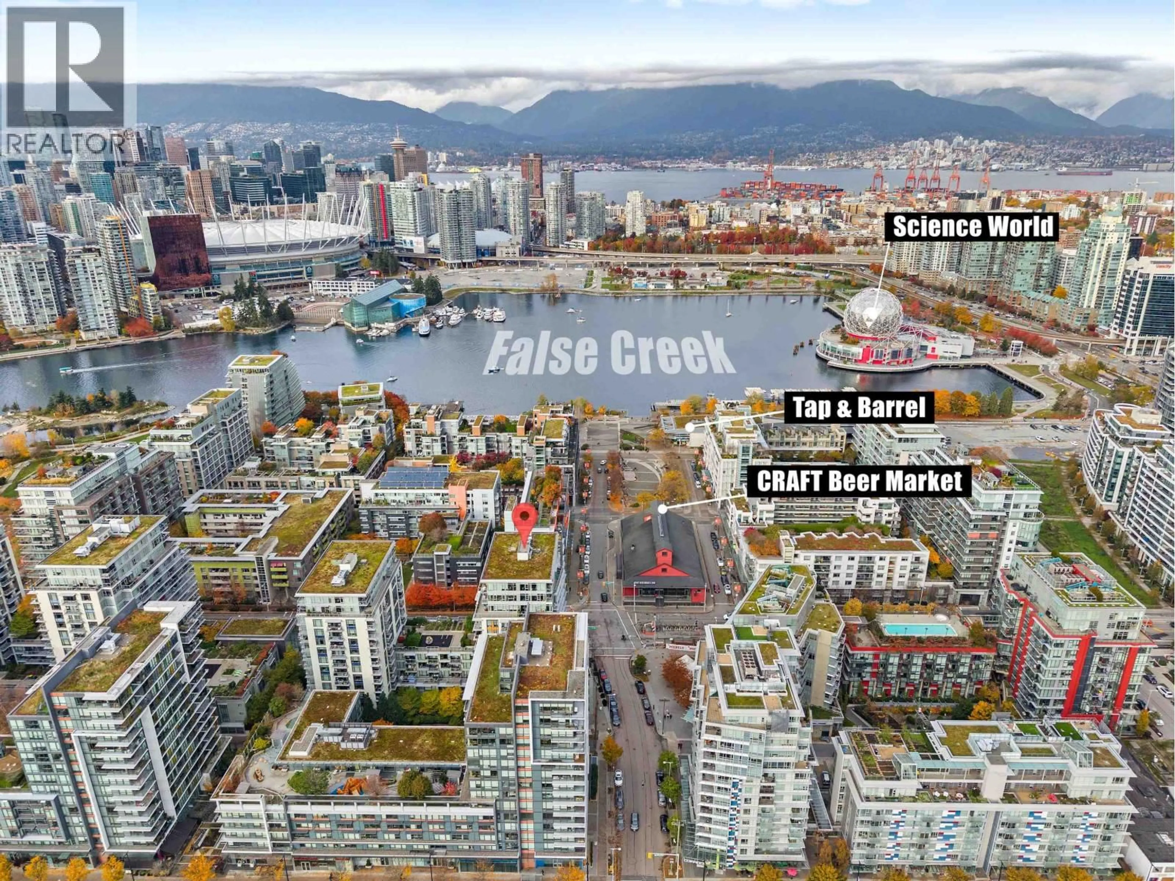 A pic from outside/outdoor area/front of a property/back of a property/a pic from drone, city buildings view from balcony for 1006 - 108 1ST AVENUE, Vancouver British Columbia V5Y0H4