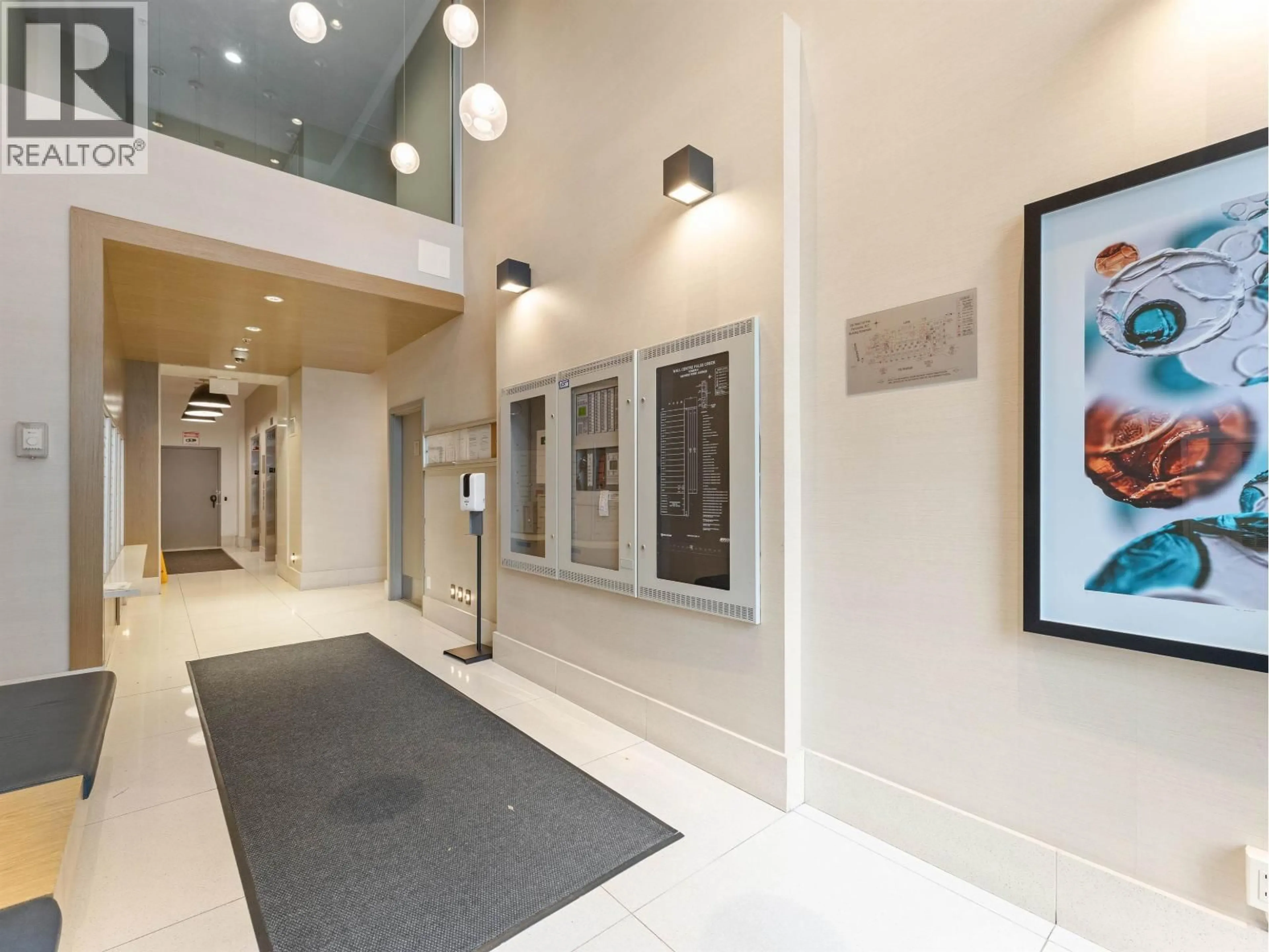 Indoor foyer for 1006 - 108 1ST AVENUE, Vancouver British Columbia V5Y0H4