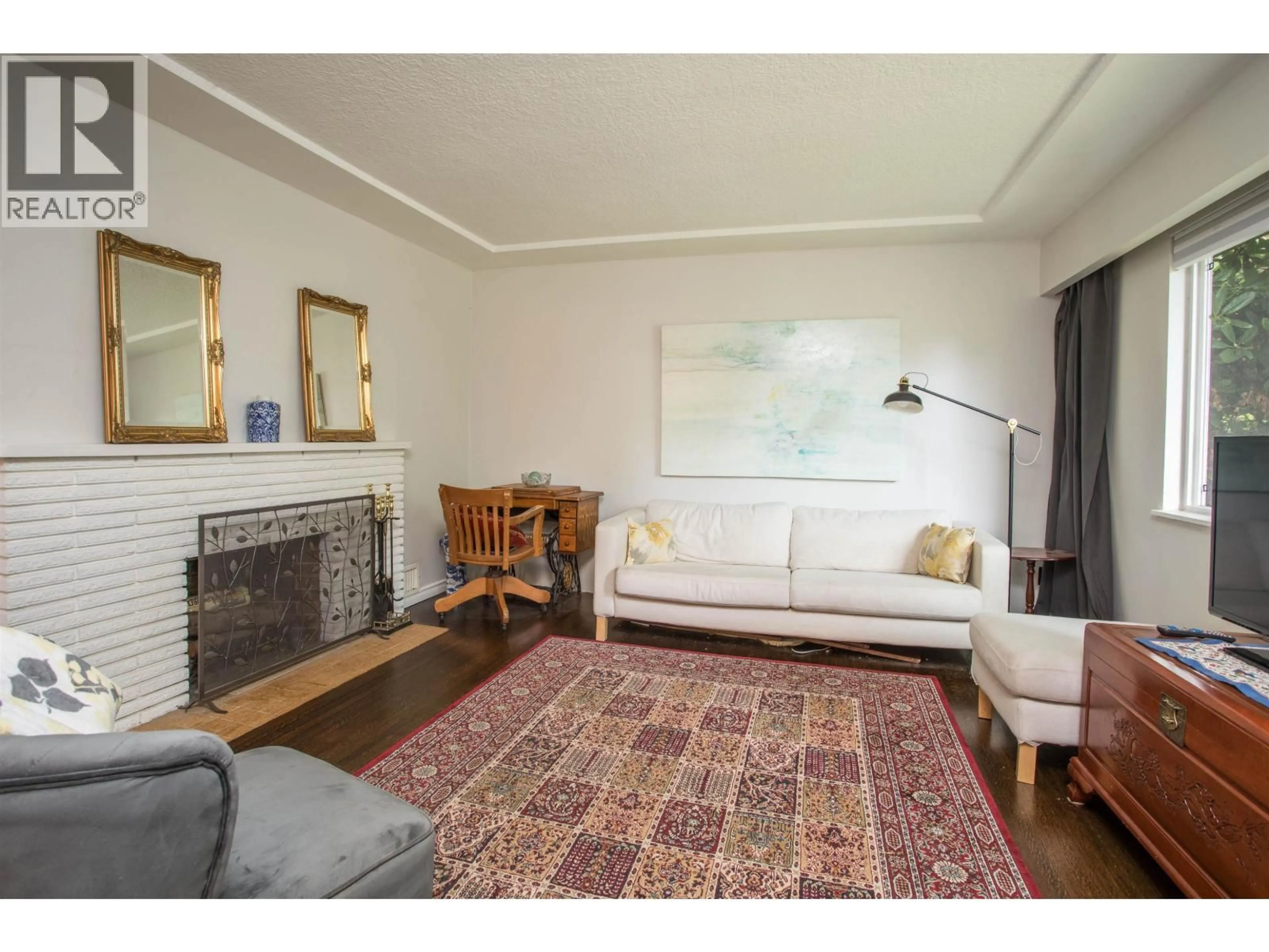 Living room with furniture, unknown for 1688 29TH AVENUE, Vancouver British Columbia V5N2Y6