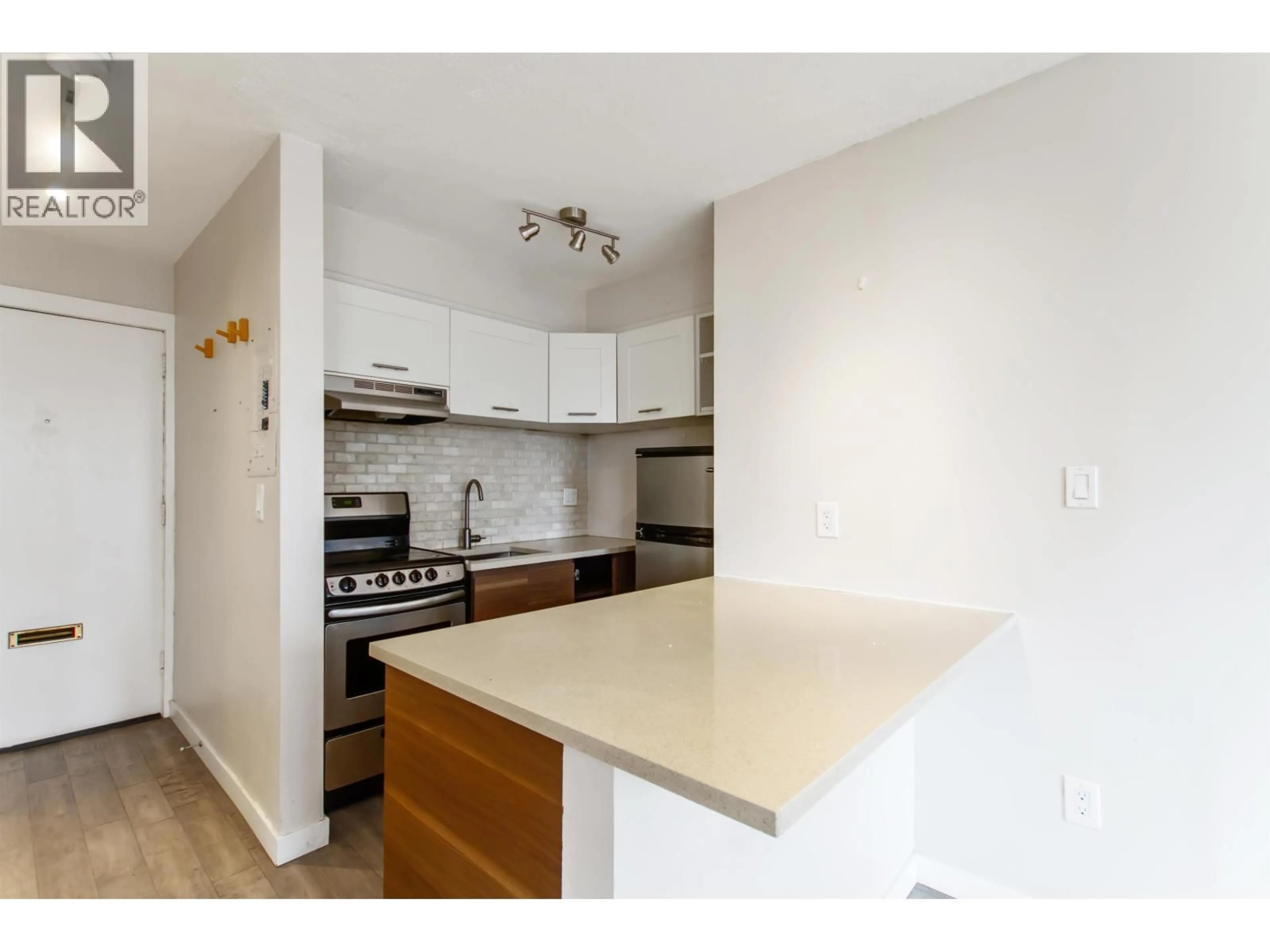 Standard kitchen, unknown for 308 - 1250 BURNABY STREET, Vancouver British Columbia V6E1P6