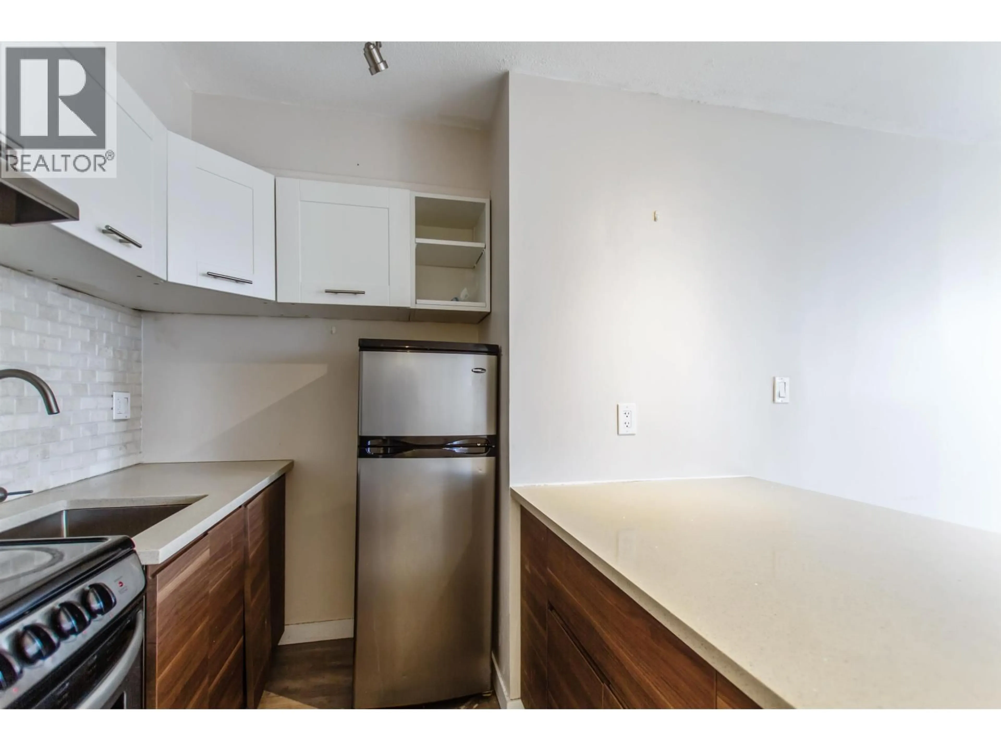 Standard kitchen, unknown for 308 - 1250 BURNABY STREET, Vancouver British Columbia V6E1P6
