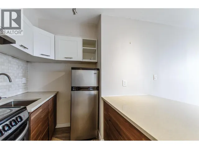 308 - 1250 BURNABY STREET, Vancouver 4