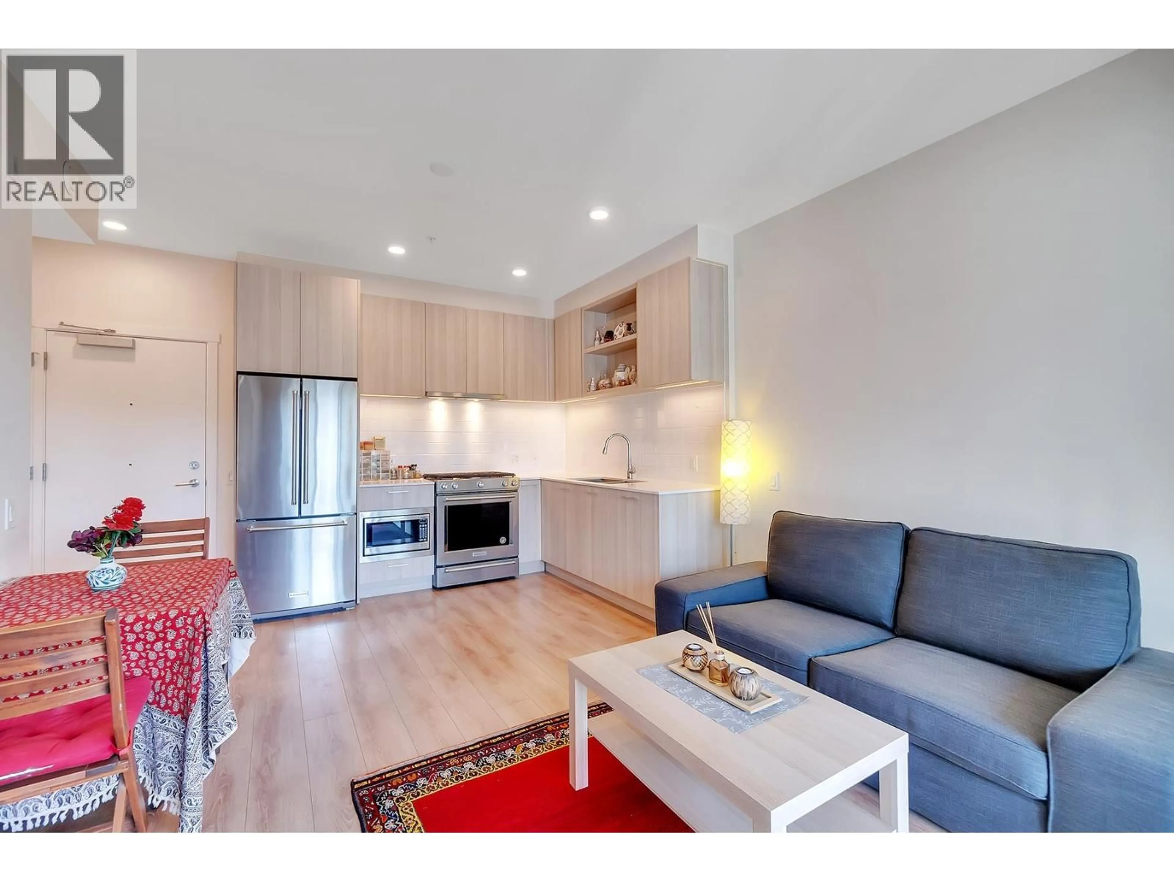 Open concept kitchen, wood/laminate floor for 620 - 721 ANSKAR COURT, Coquitlam British Columbia V3J0L4