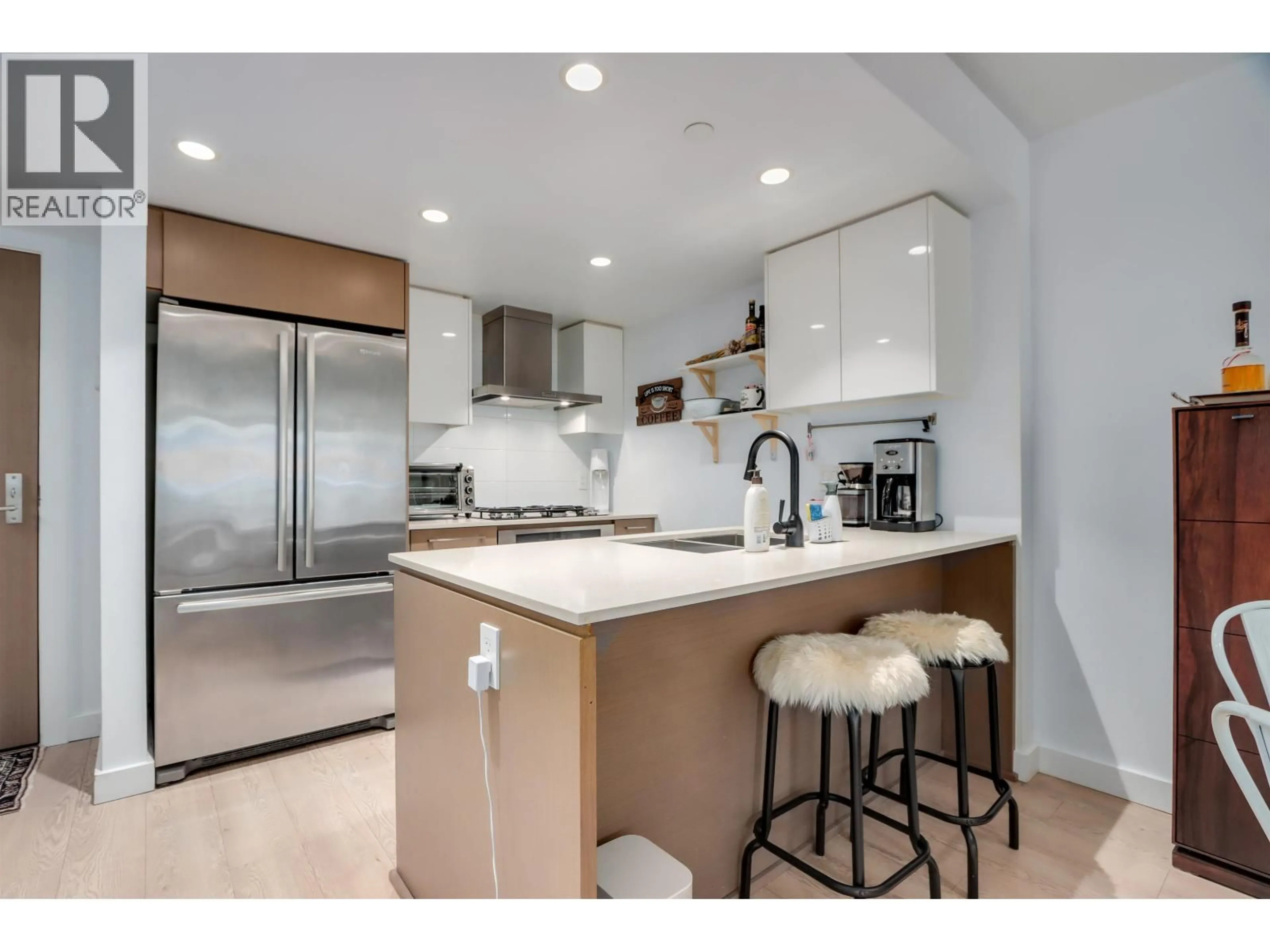 Open concept kitchen, unknown for 207 - 1618 QUEBEC STREET, Vancouver British Columbia V6A0C5