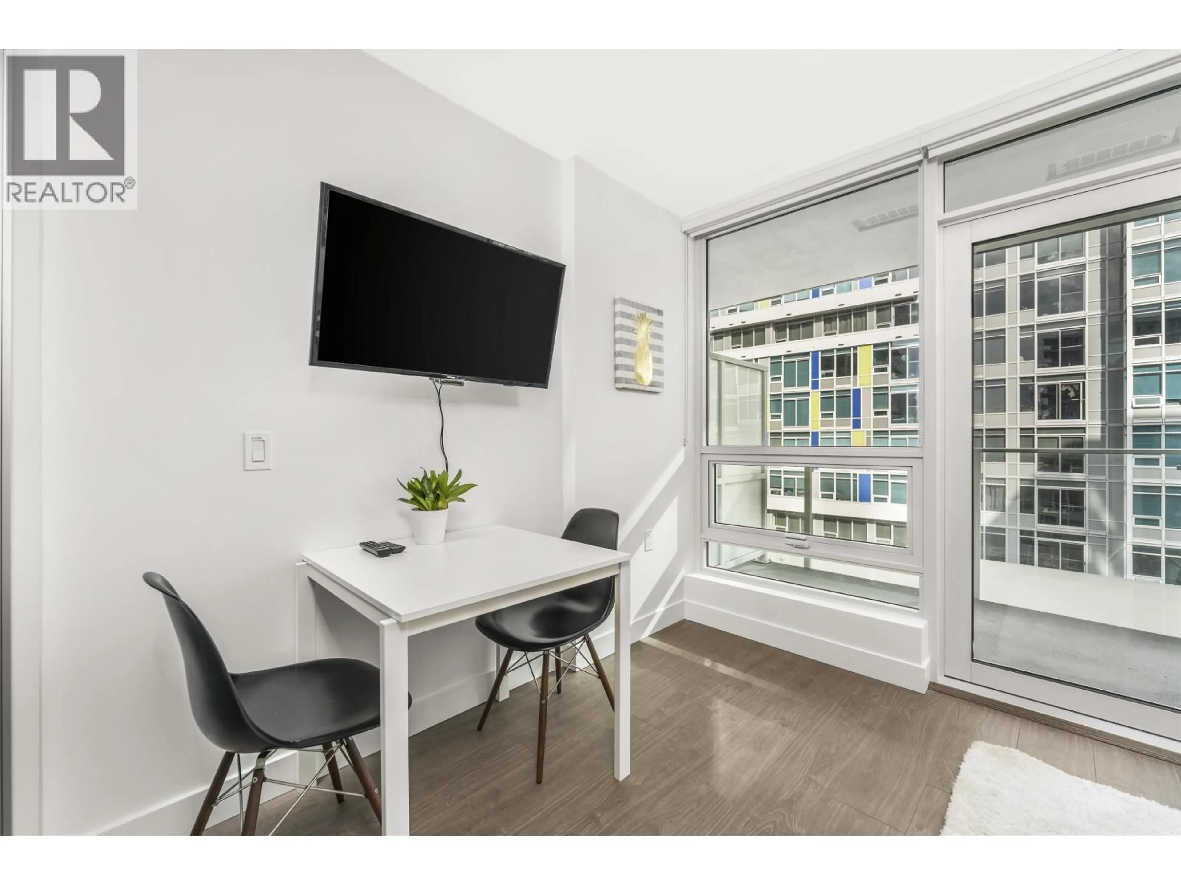 A pic of a room for 810 - 6320 NO.3 ROAD, Richmond British Columbia V6Y0L5