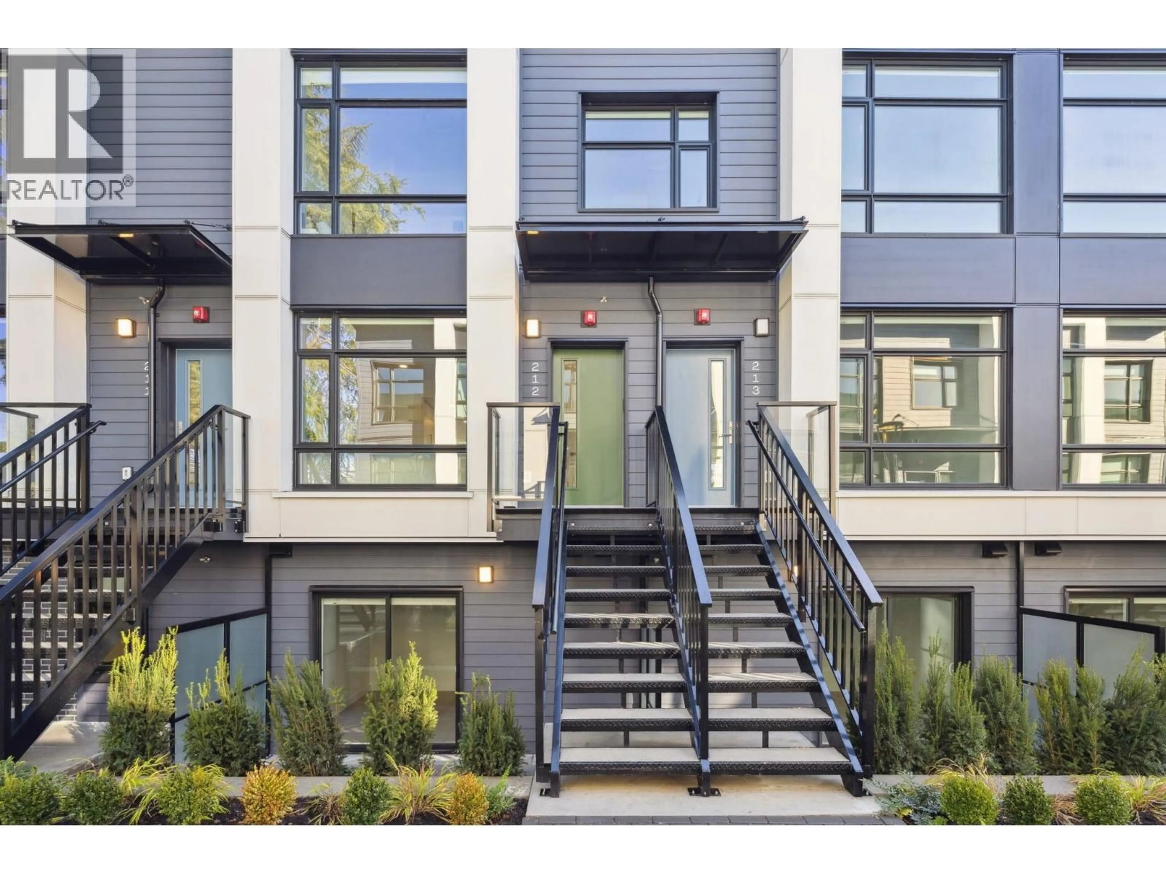 Unknown for 222 - 1010 47TH AVENUE, Vancouver British Columbia V6M0E3