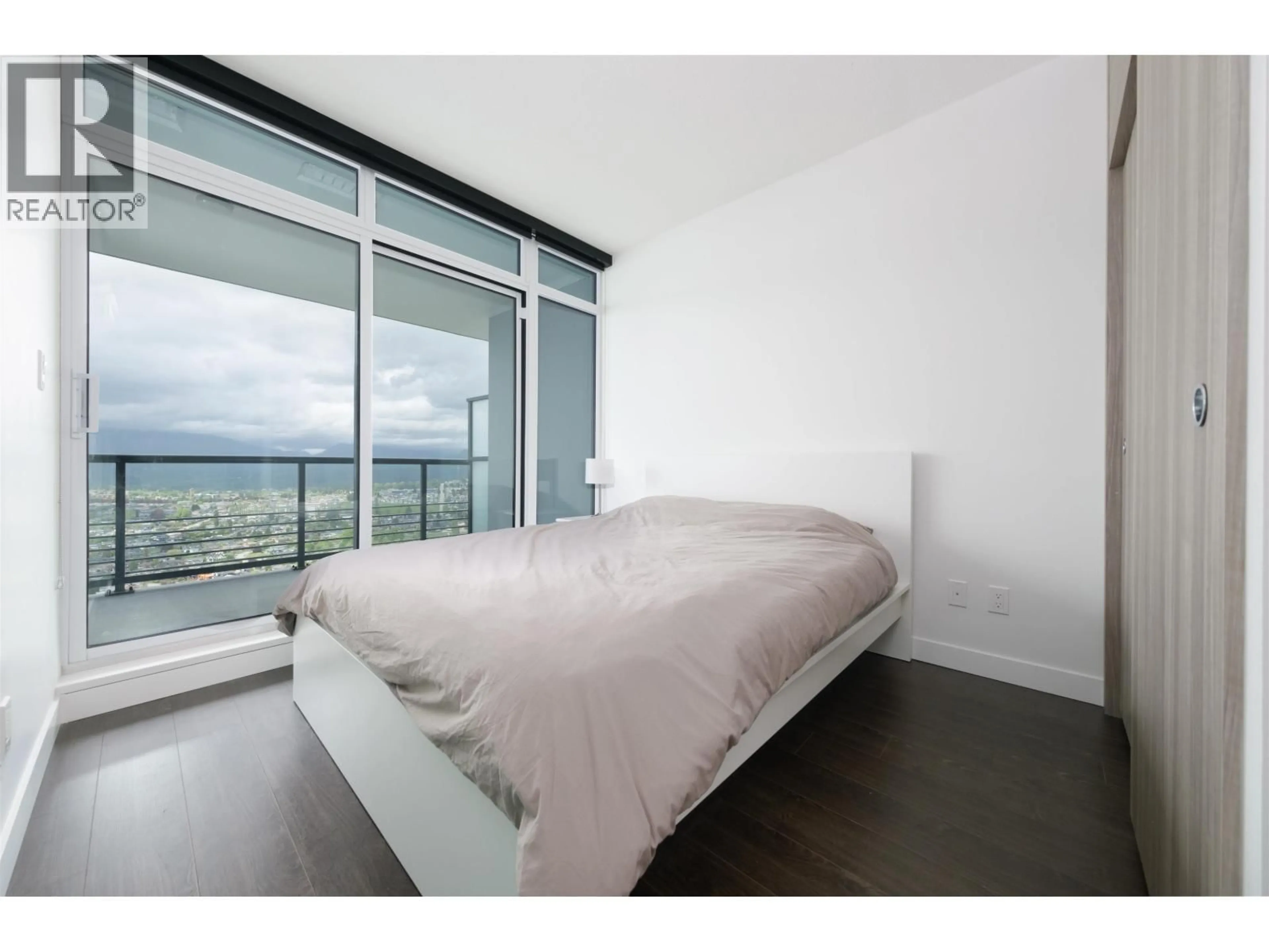 Bedroom with bed, unknown for 4806 - 4730 LOUGHEED HIGHWAY, Burnaby British Columbia V5C0M9