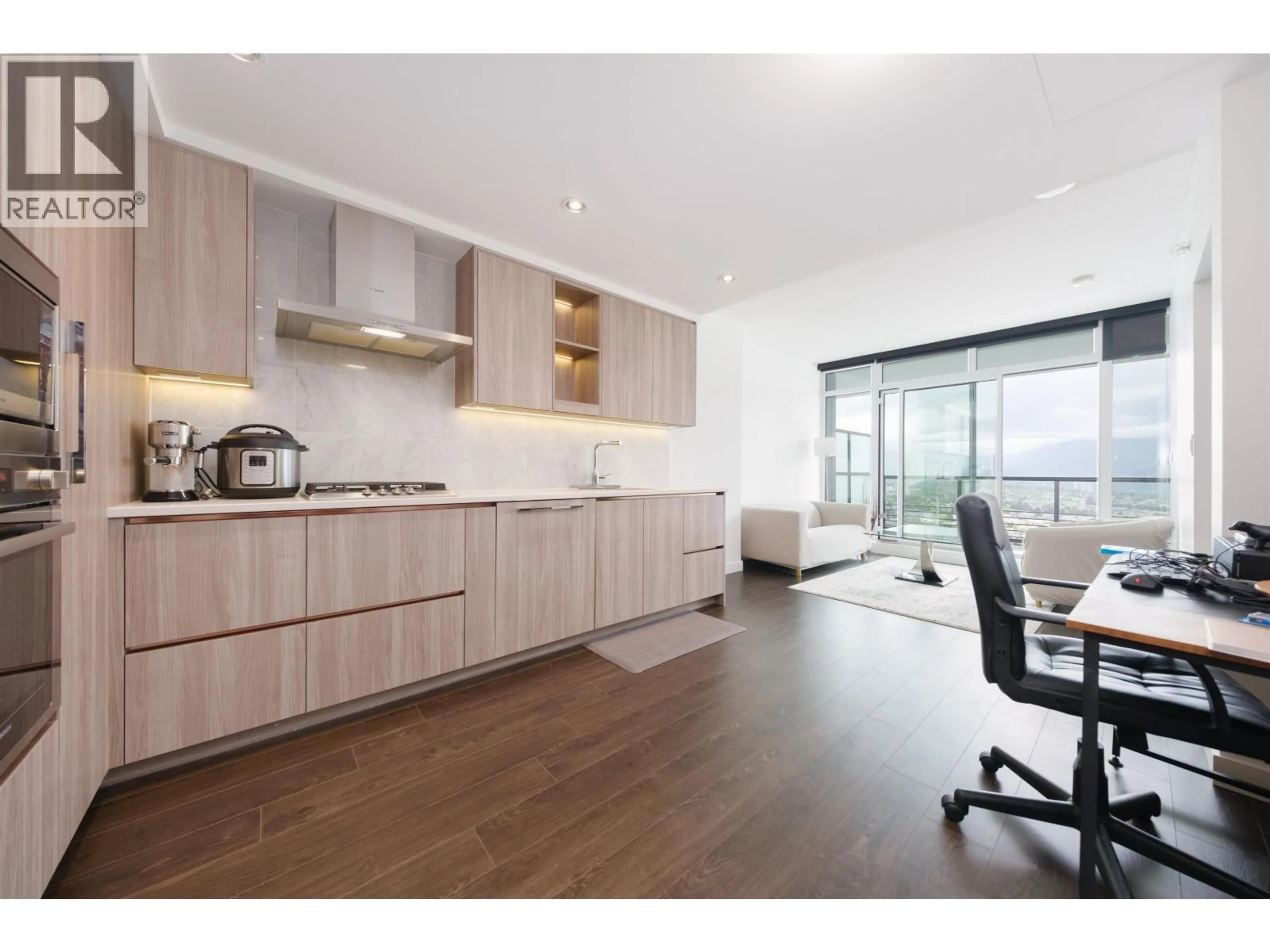 Open concept kitchen, wood/laminate floor for 4806 - 4730 LOUGHEED HIGHWAY, Burnaby British Columbia V5C0M9