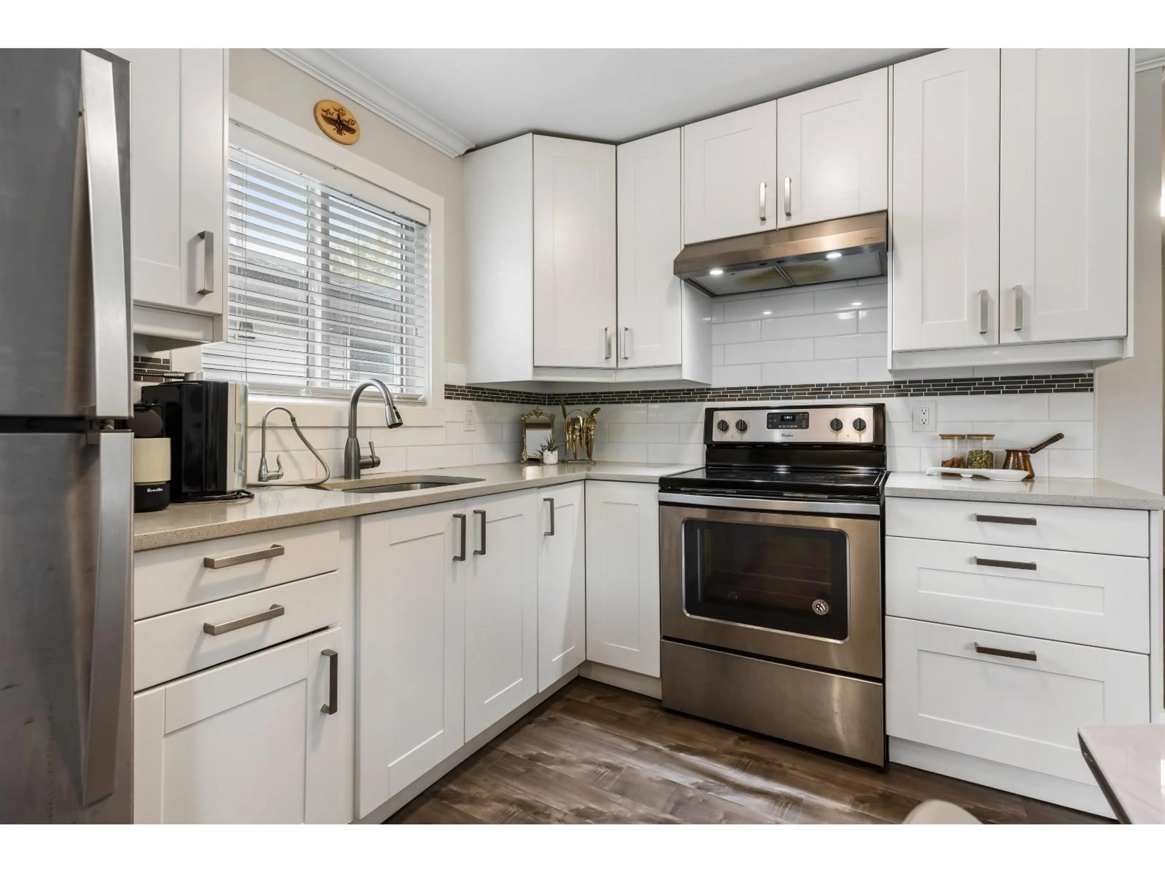 Open concept kitchen, unknown for 3 - 5648 VEDDER ROAD, Sardis British Columbia V2R3M8