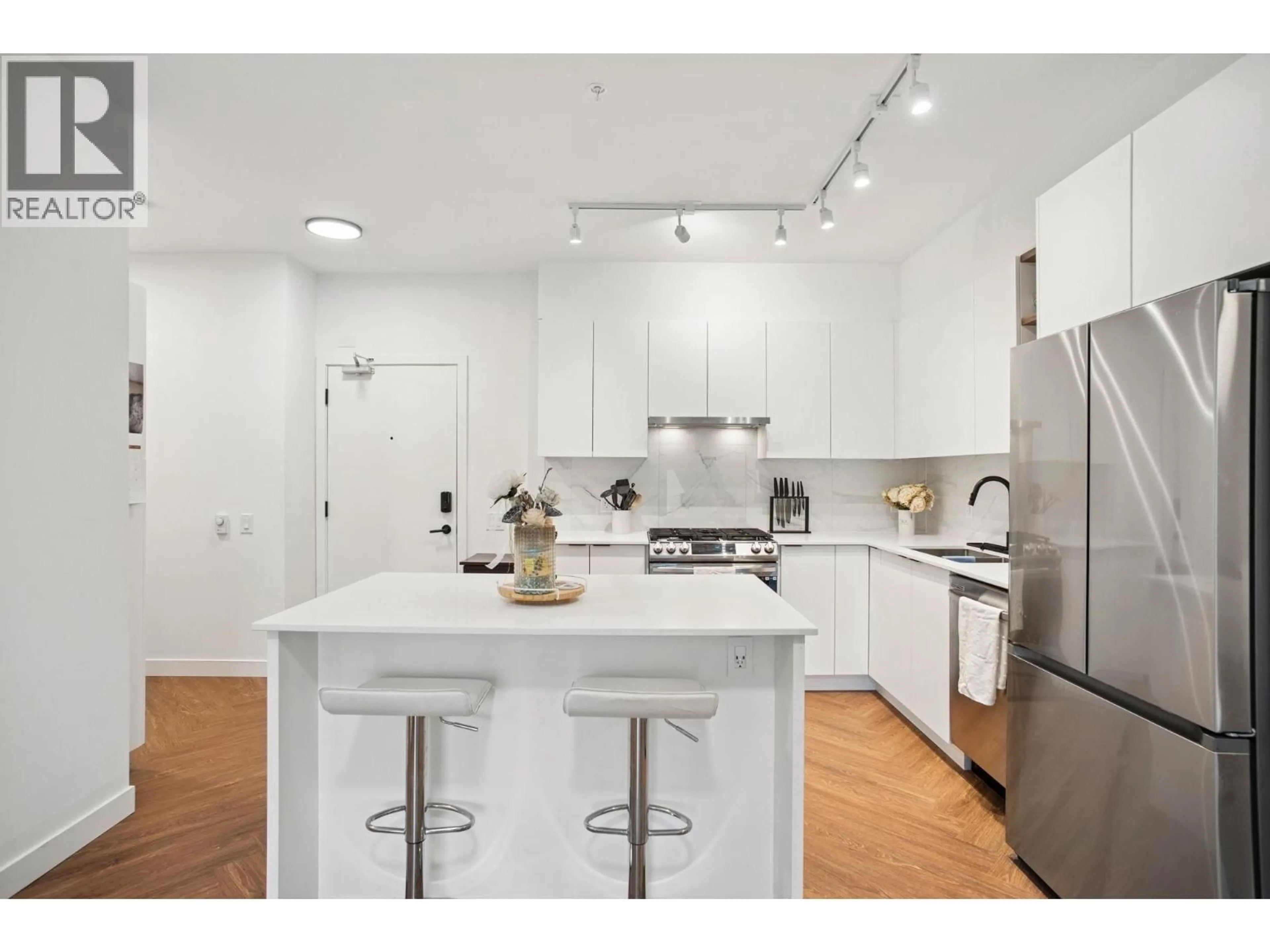 Open concept kitchen, unknown for 415 - 3229 ST JOHNS STREET, Port Moody British Columbia V3H0M4