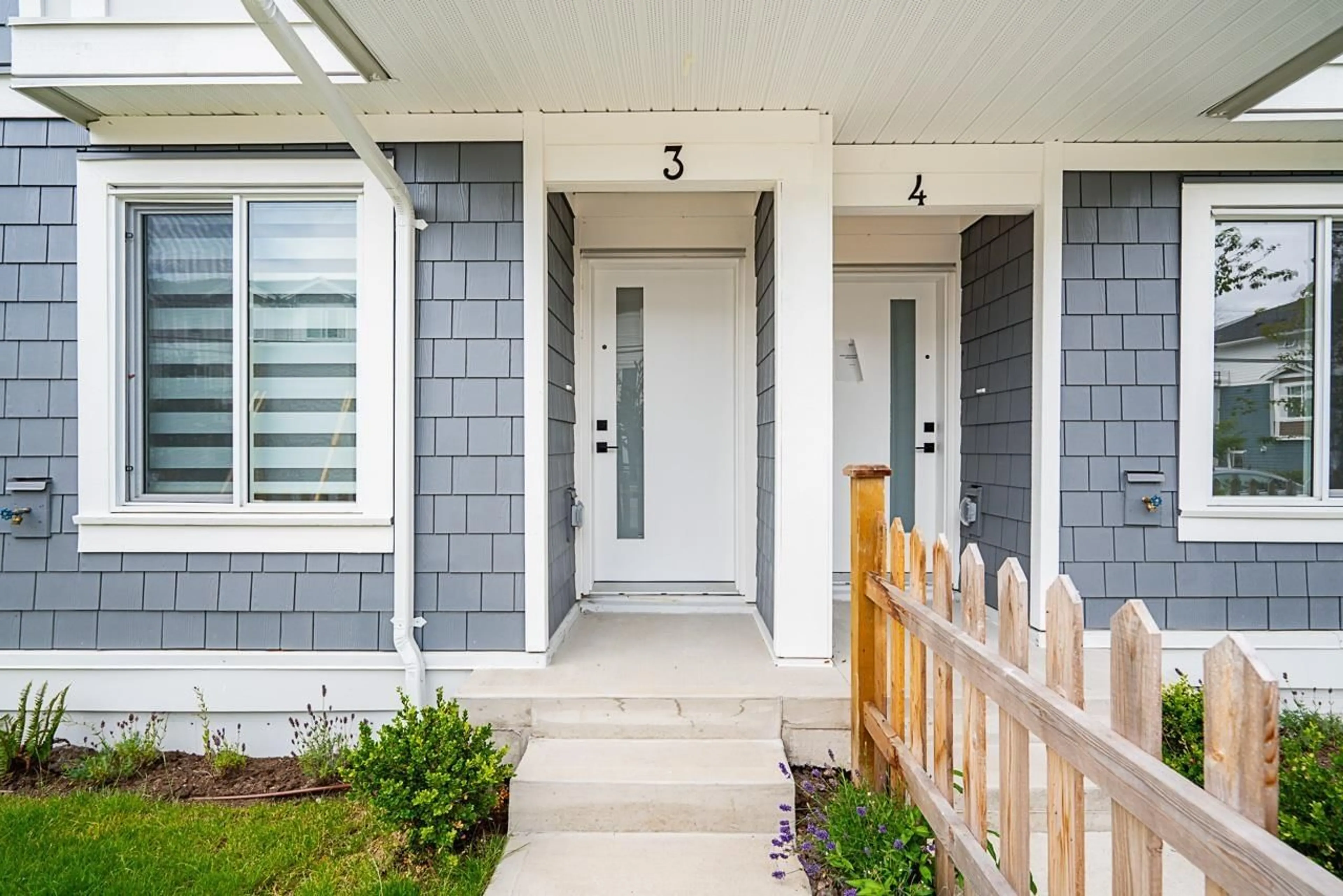 Home with vinyl exterior material, street for 4 - 2525 156, Surrey British Columbia V3V7P2