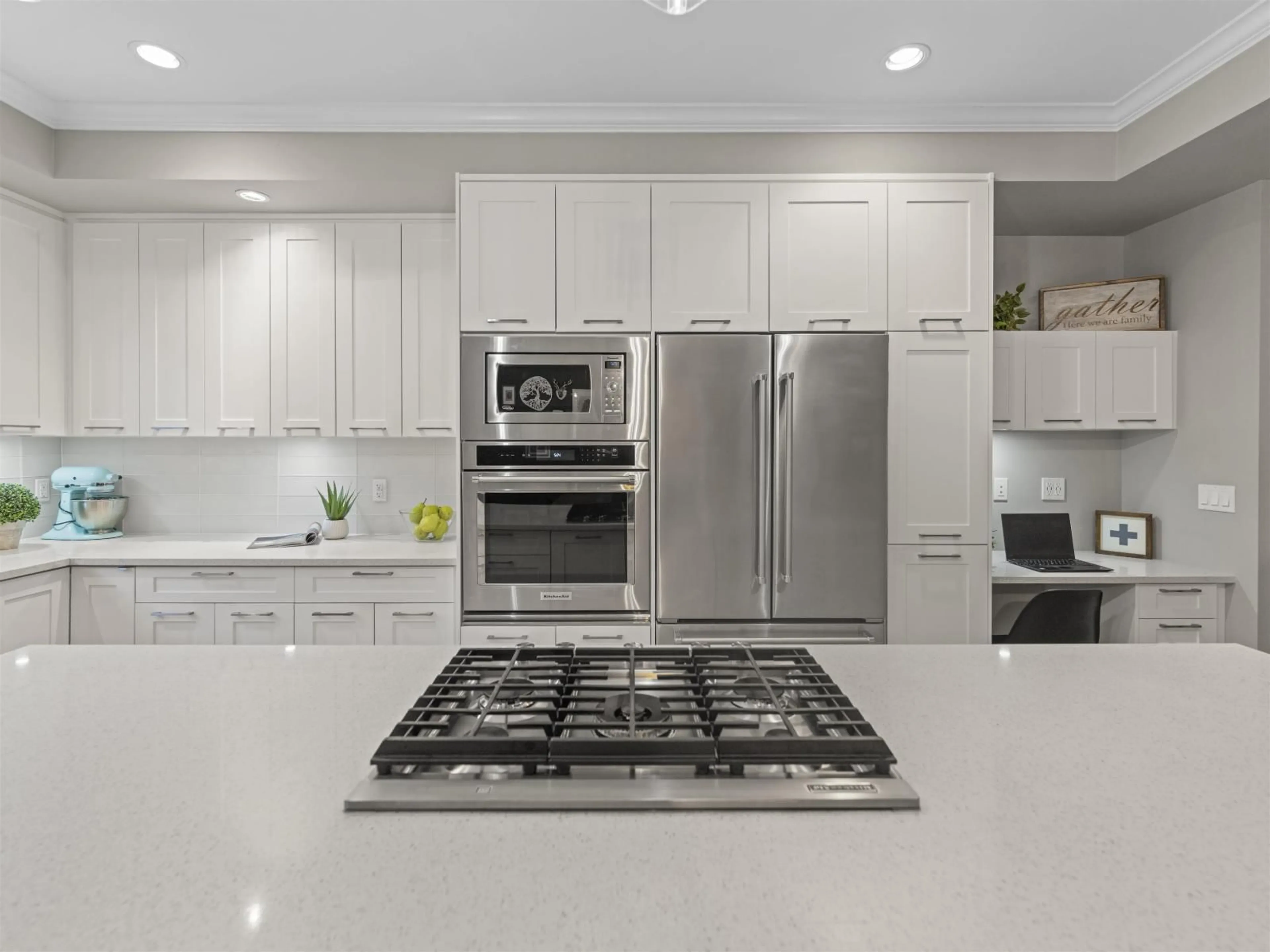Contemporary kitchen, ceramic/tile floor for 197 - 16488 64, Surrey British Columbia V3S6X6