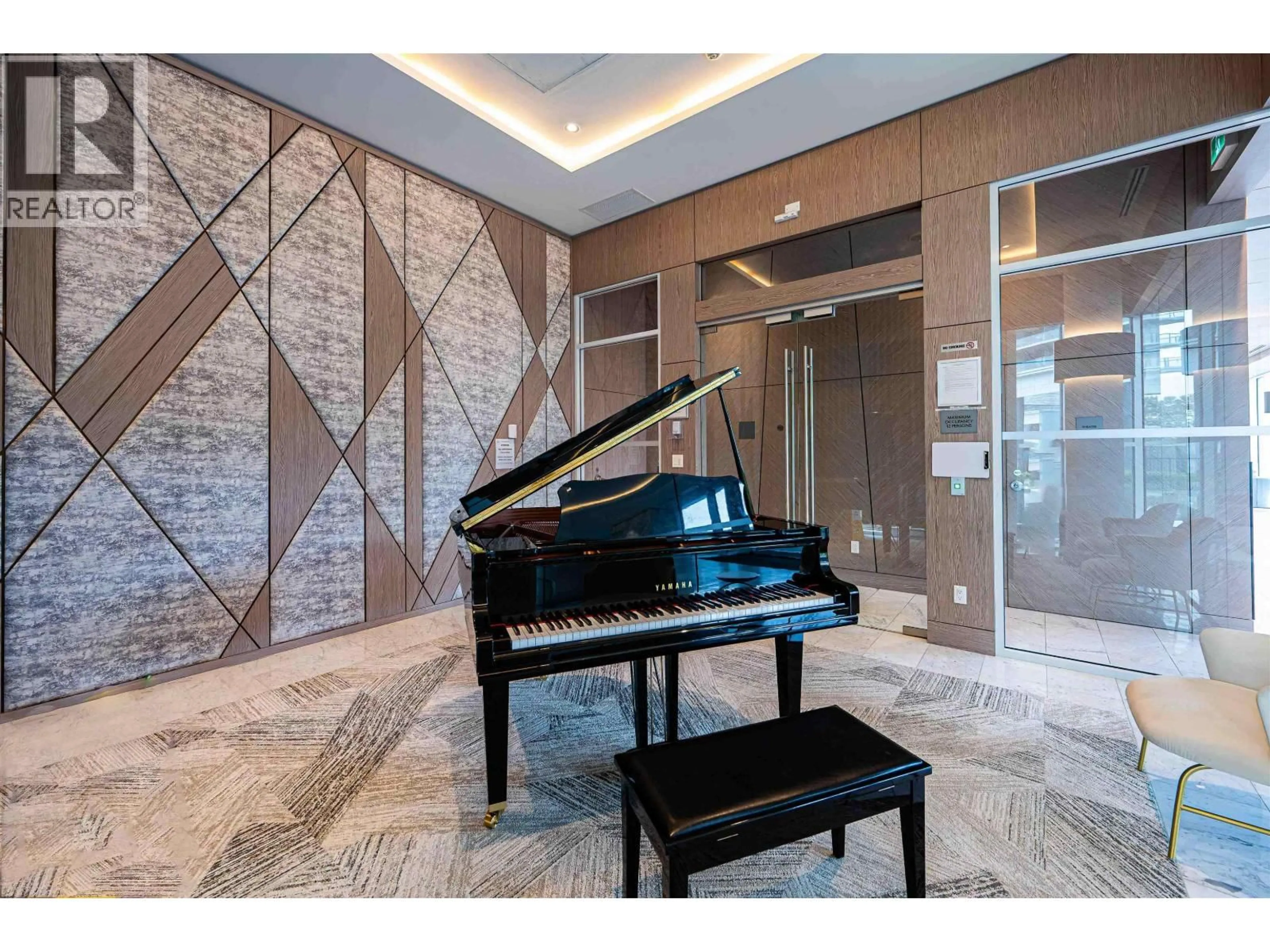 Indoor foyer for 1603 - 4730 LOUGHEED HIGHWAY, Burnaby British Columbia V5C0M9