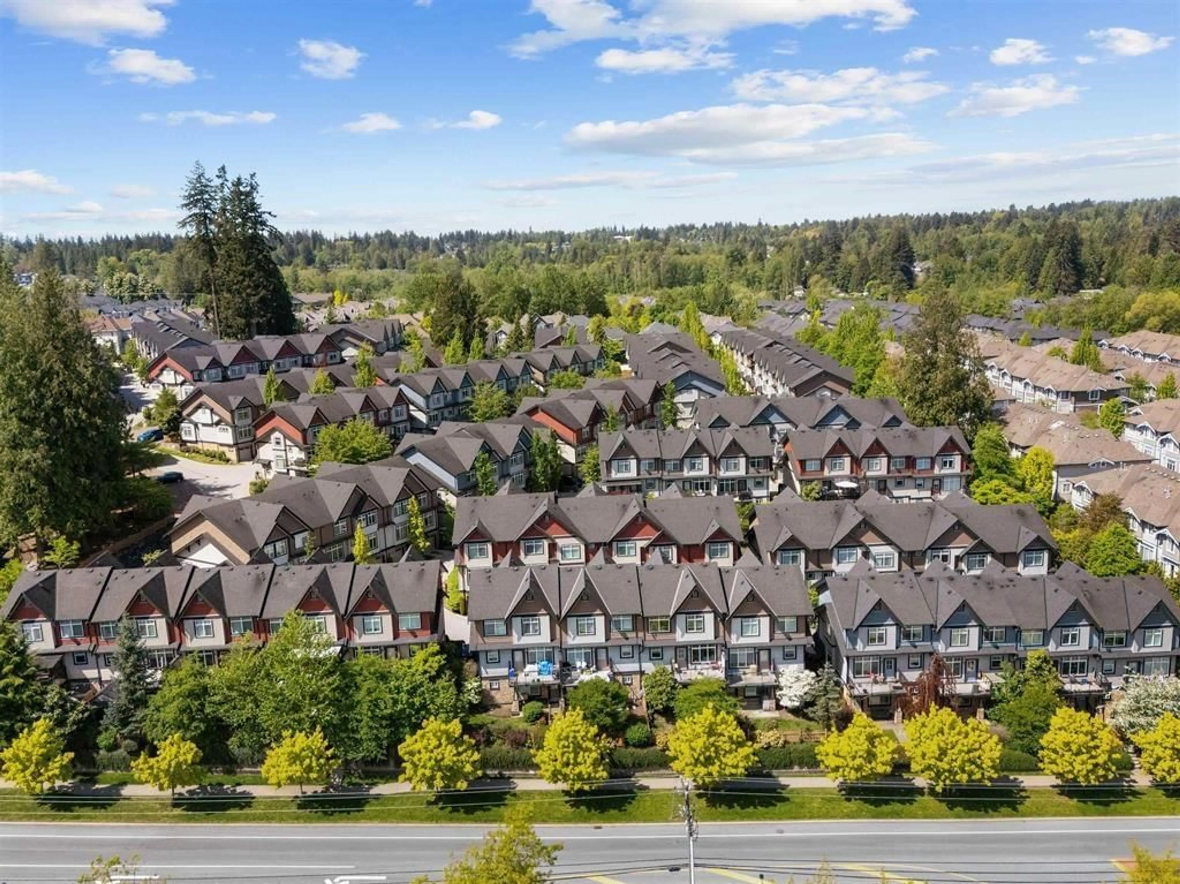 A pic from outside/outdoor area/front of a property/back of a property/a pic from drone, mountain view for 90 - 6299 144, Surrey British Columbia V3X1A2
