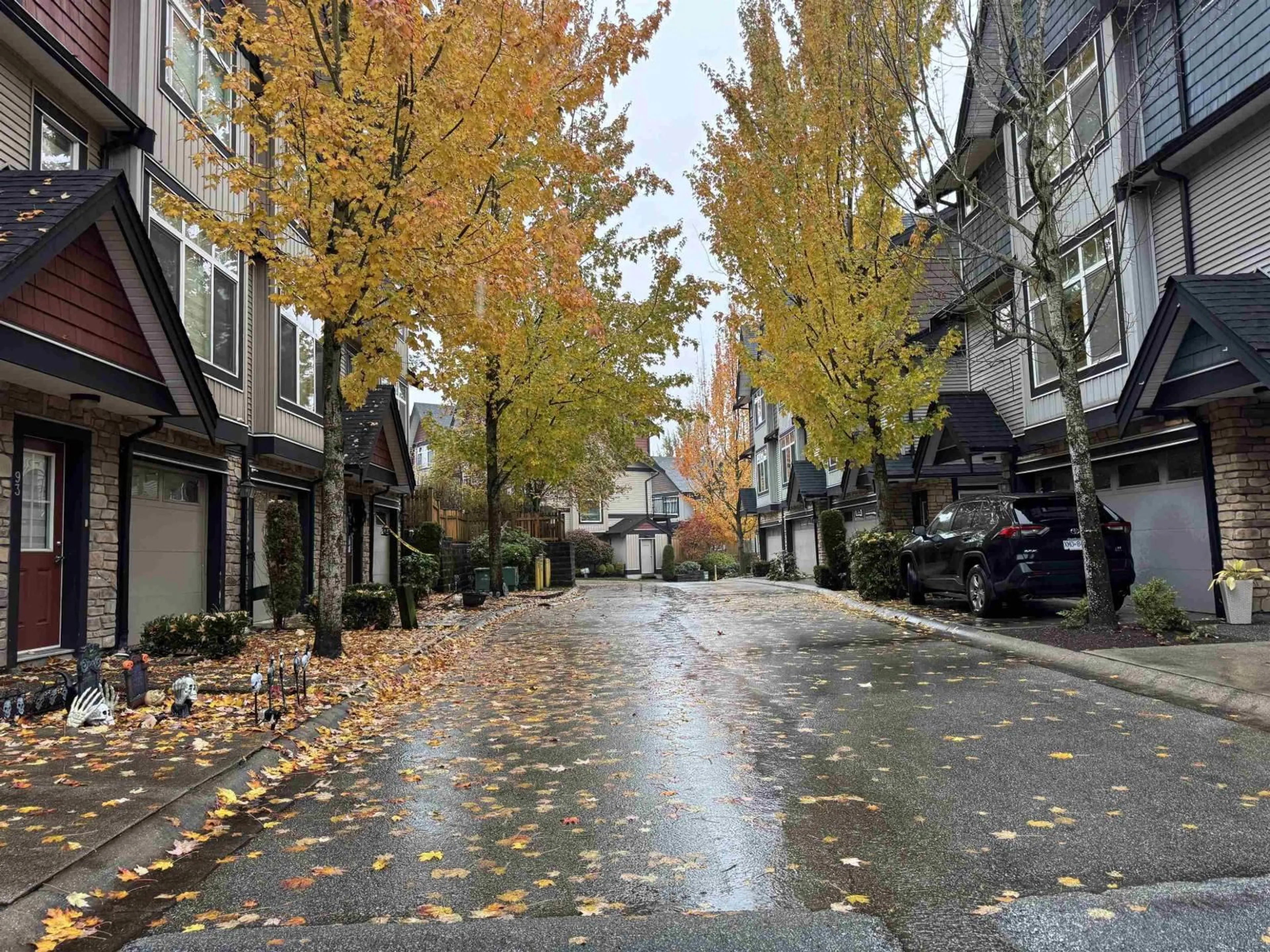 Patio, street for 90 - 6299 144, Surrey British Columbia V3X1A2