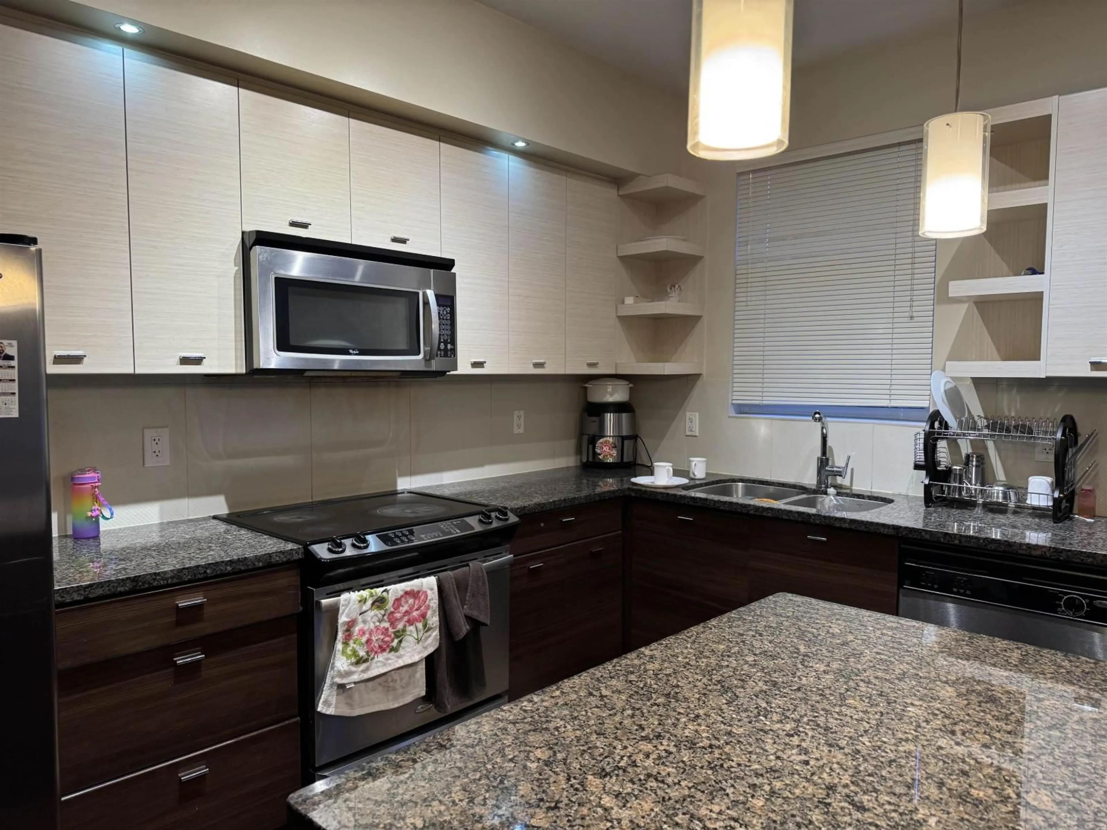 Unknown for 90 - 6299 144, Surrey British Columbia V3X1A2