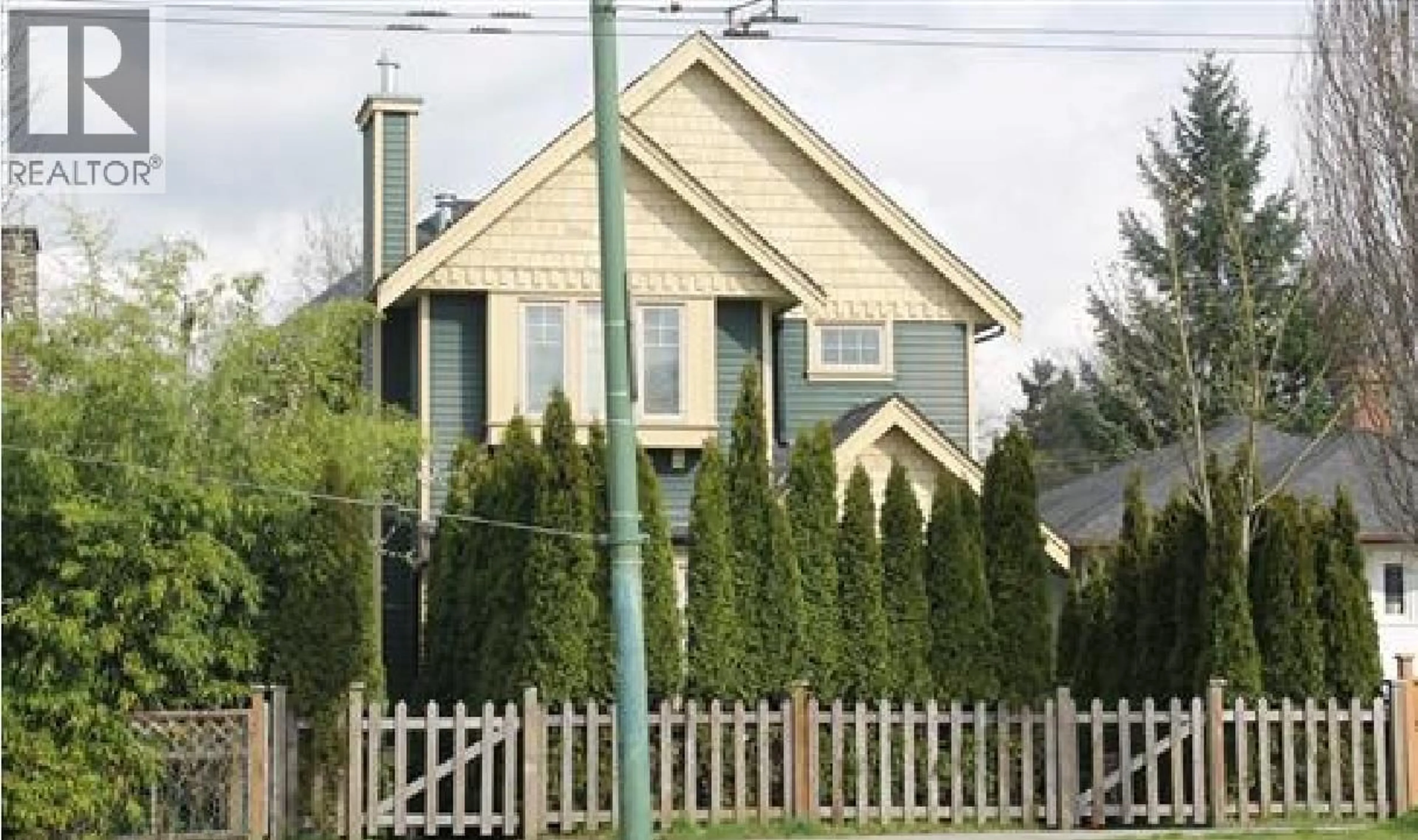 Unknown for 1949 BROADWAY, Vancouver British Columbia V5N1W4