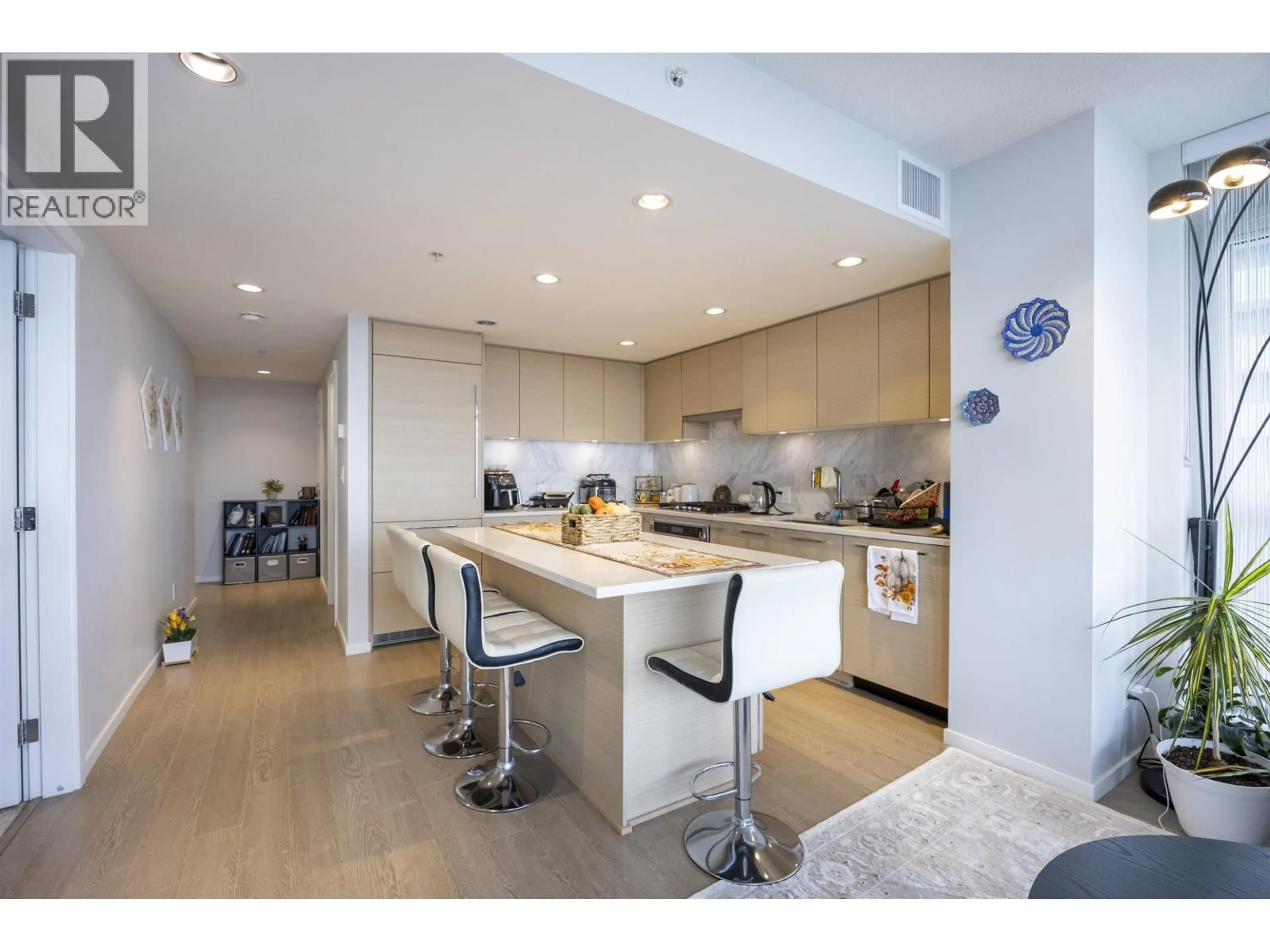 Open concept kitchen, unknown for 3006 - 6700 DUNBLANE AVENUE, Burnaby British Columbia V5H0J3