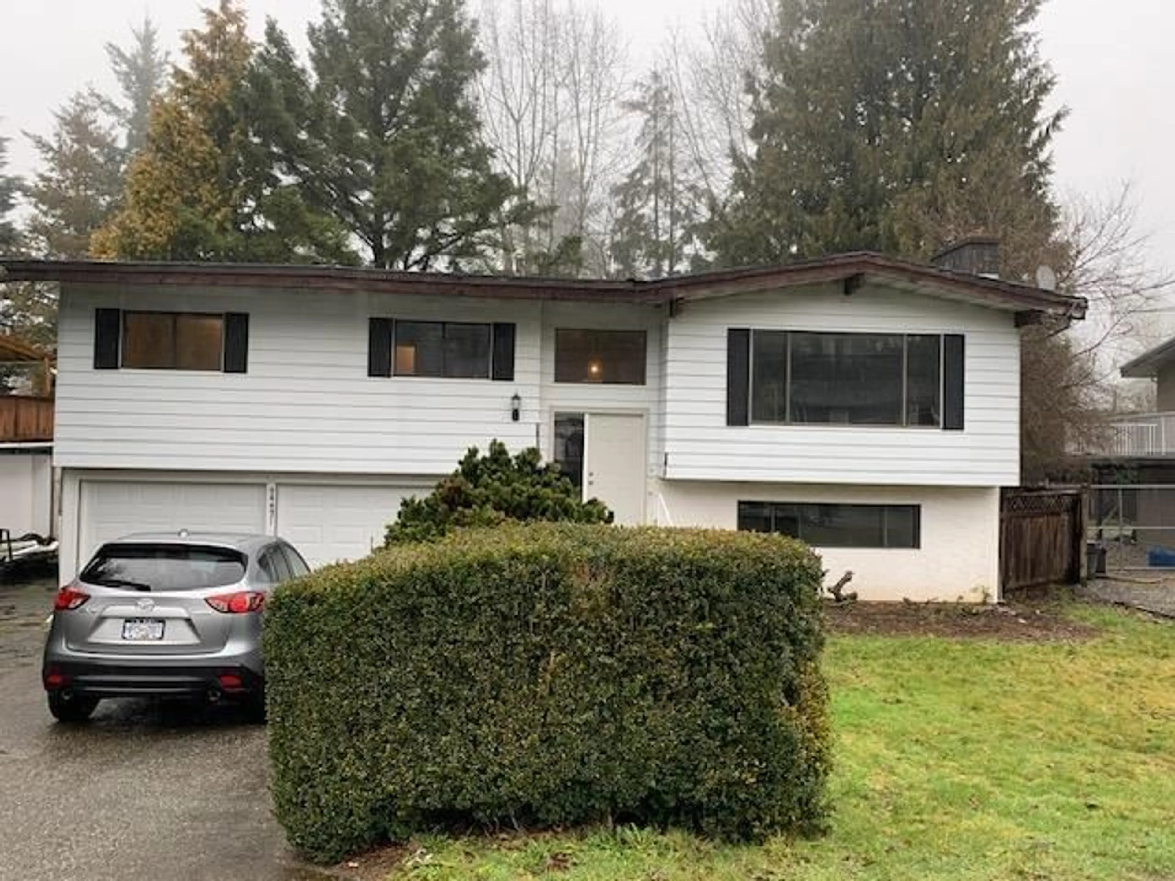 Home with vinyl exterior material, street for 34431 IMMEL, Abbotsford British Columbia V2S4T6