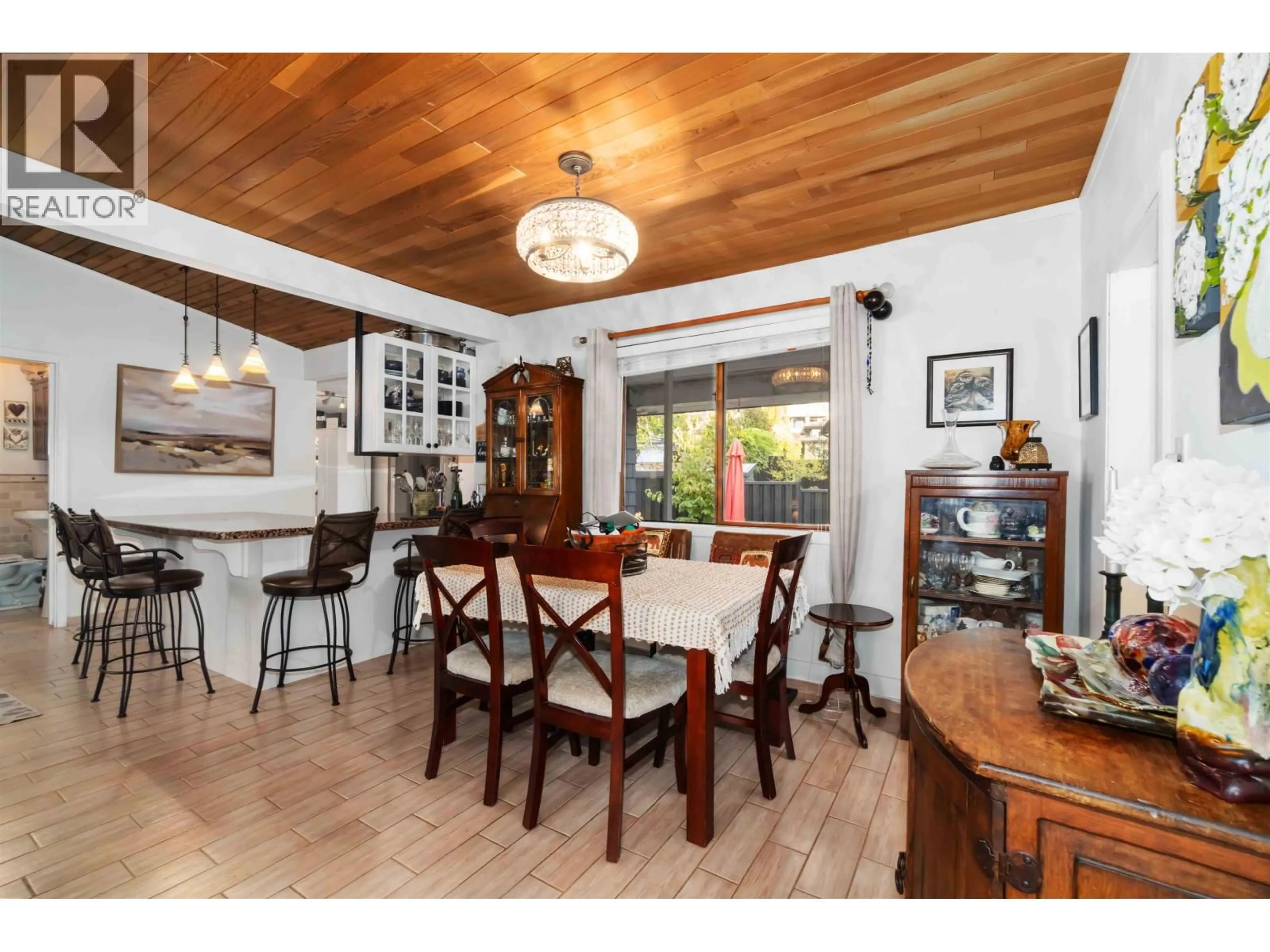 Dining room, wood/laminate floor for 769 IOCO ROAD, Port Moody British Columbia V3H2W7