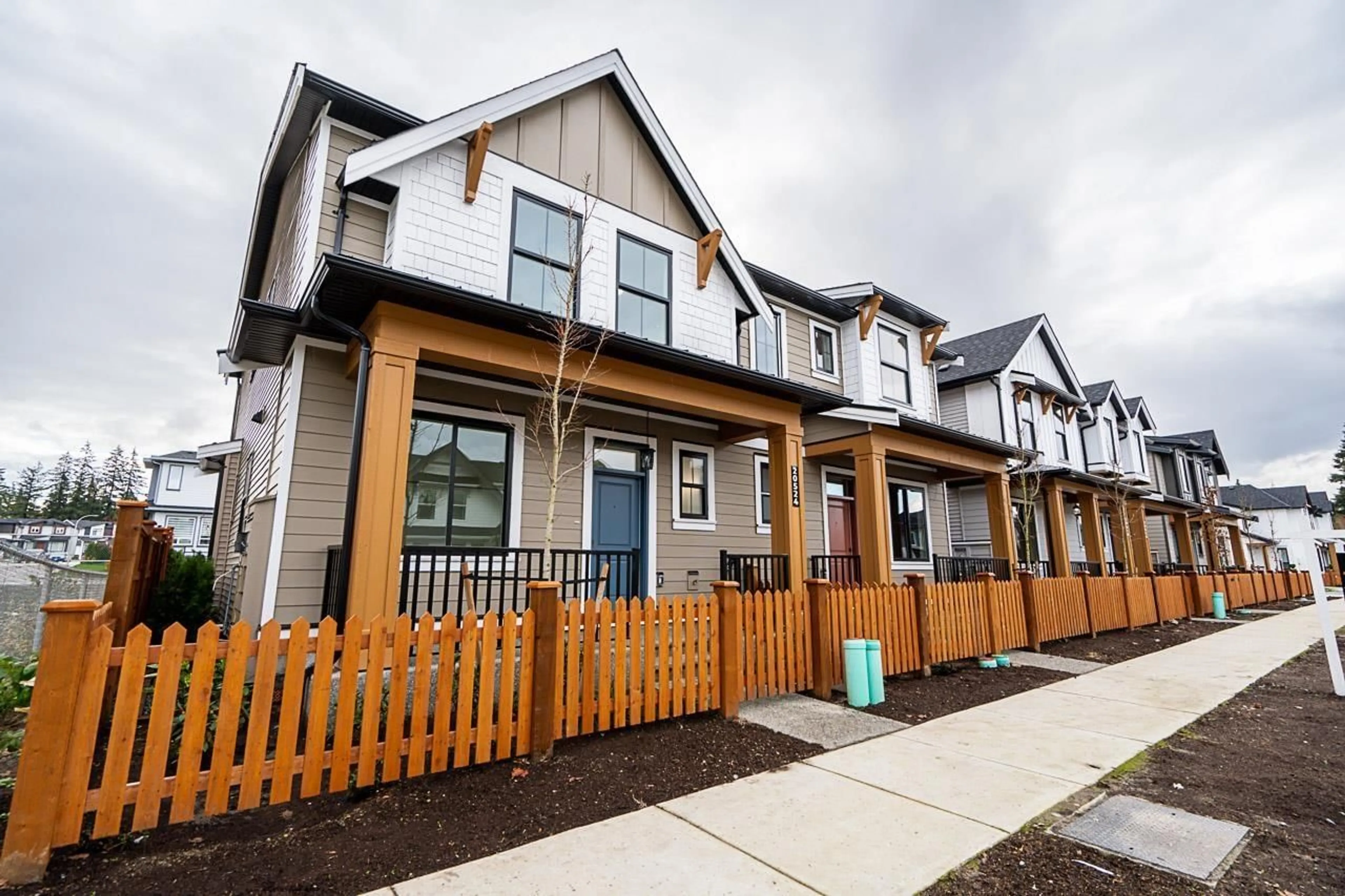 Home with vinyl exterior material, street for 20524 76, Langley British Columbia V2Y3S8