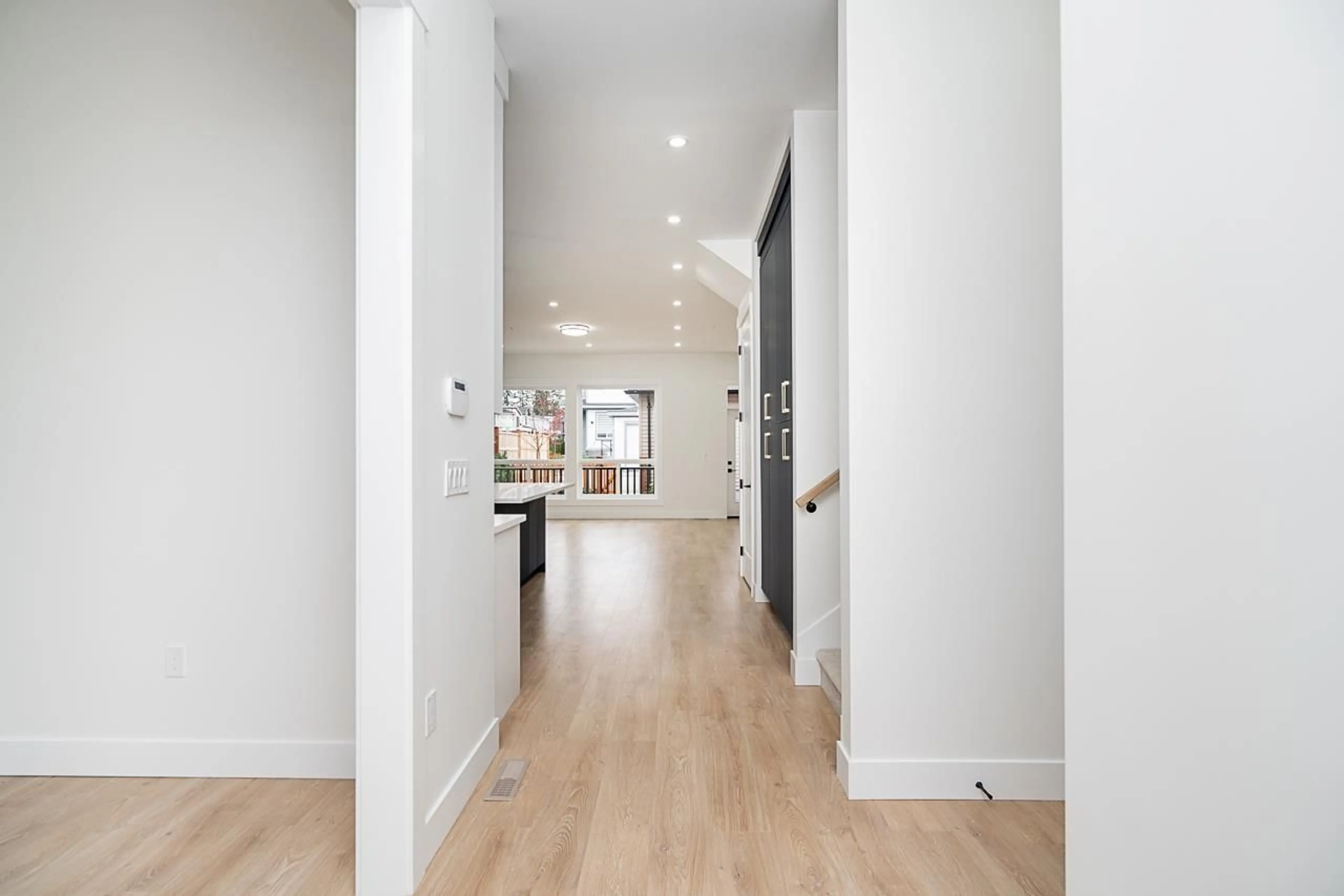 Indoor entryway for 20524 76, Langley British Columbia V2Y3S8