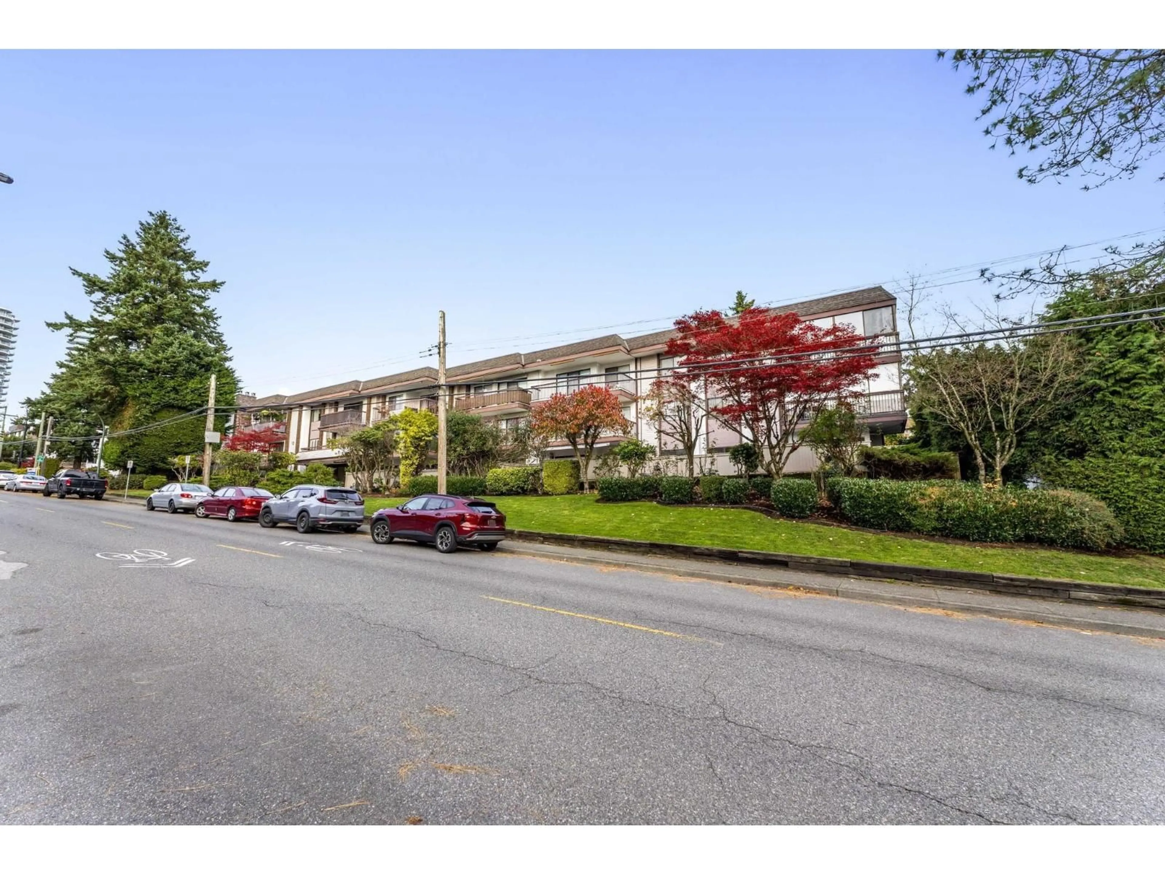 Unknown for 304 - 1360 MARTIN, White Rock British Columbia V4B3W5