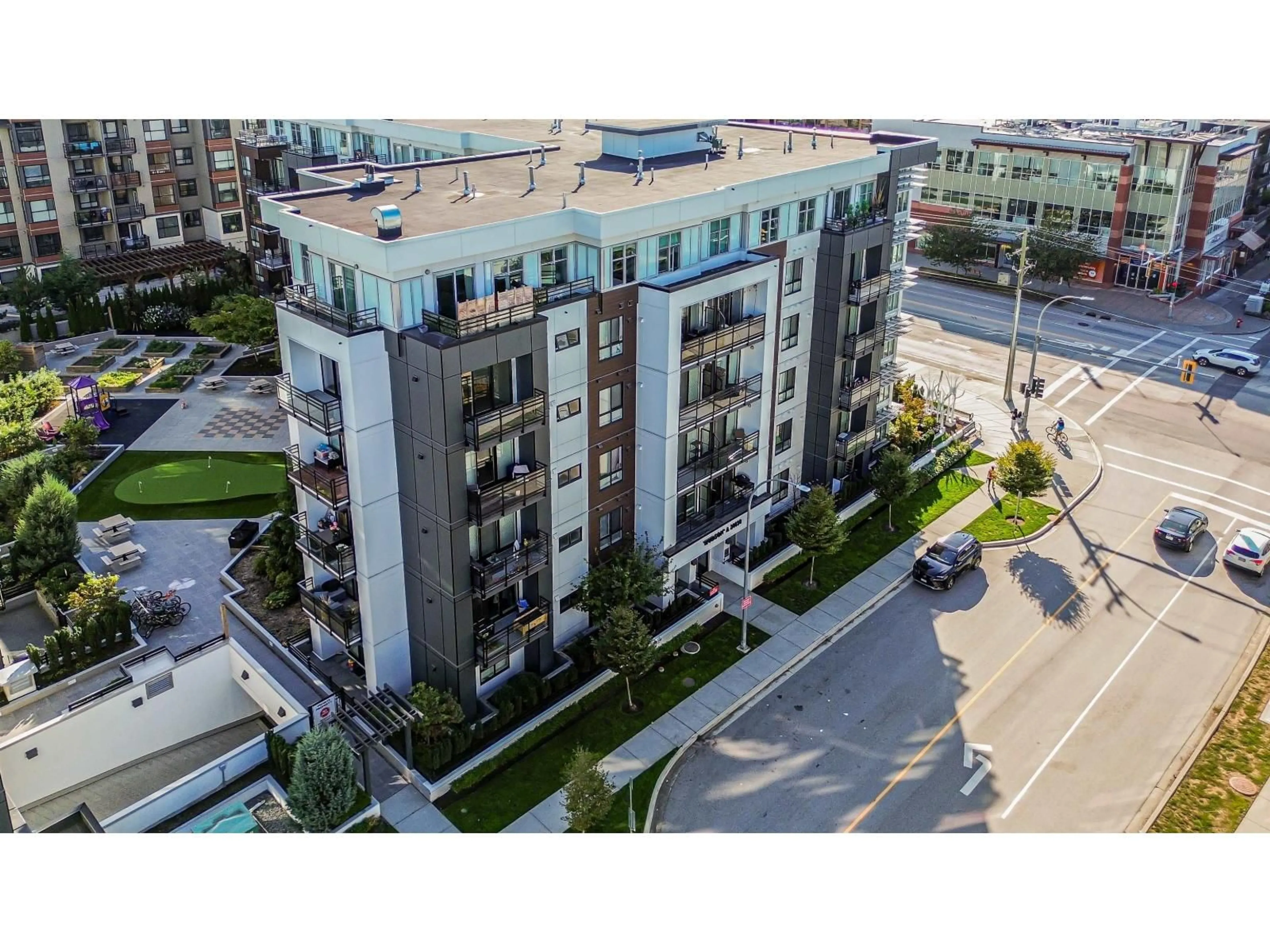 A pic from outside/outdoor area/front of a property/back of a property/a pic from drone, city buildings view from balcony for A515 - 20838 78B, Langley British Columbia V2Y3M1