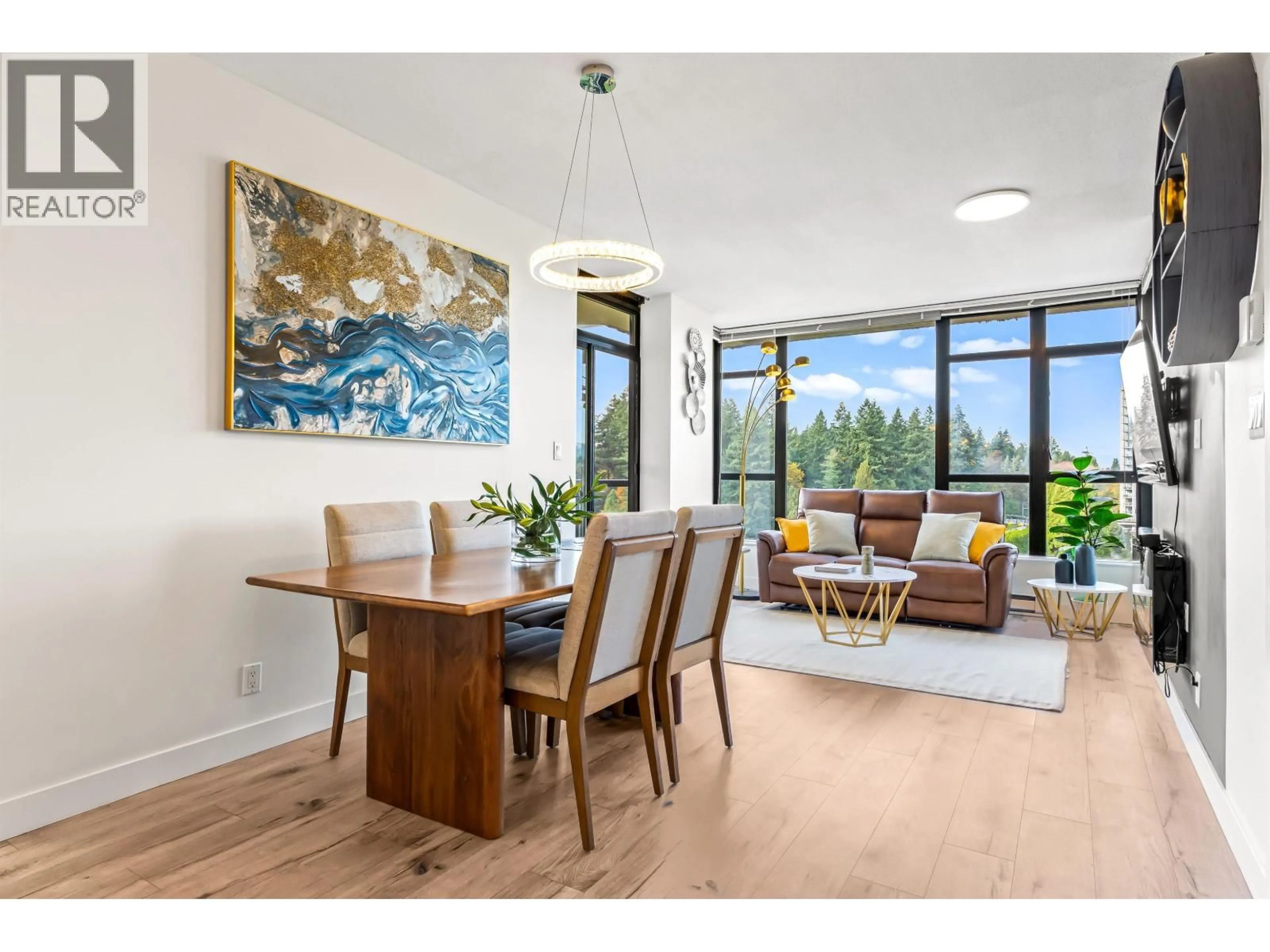 Dining room, wood/laminate floor for 1701 - 15 ROYAL AVENUE, New Westminster British Columbia V3L0A9