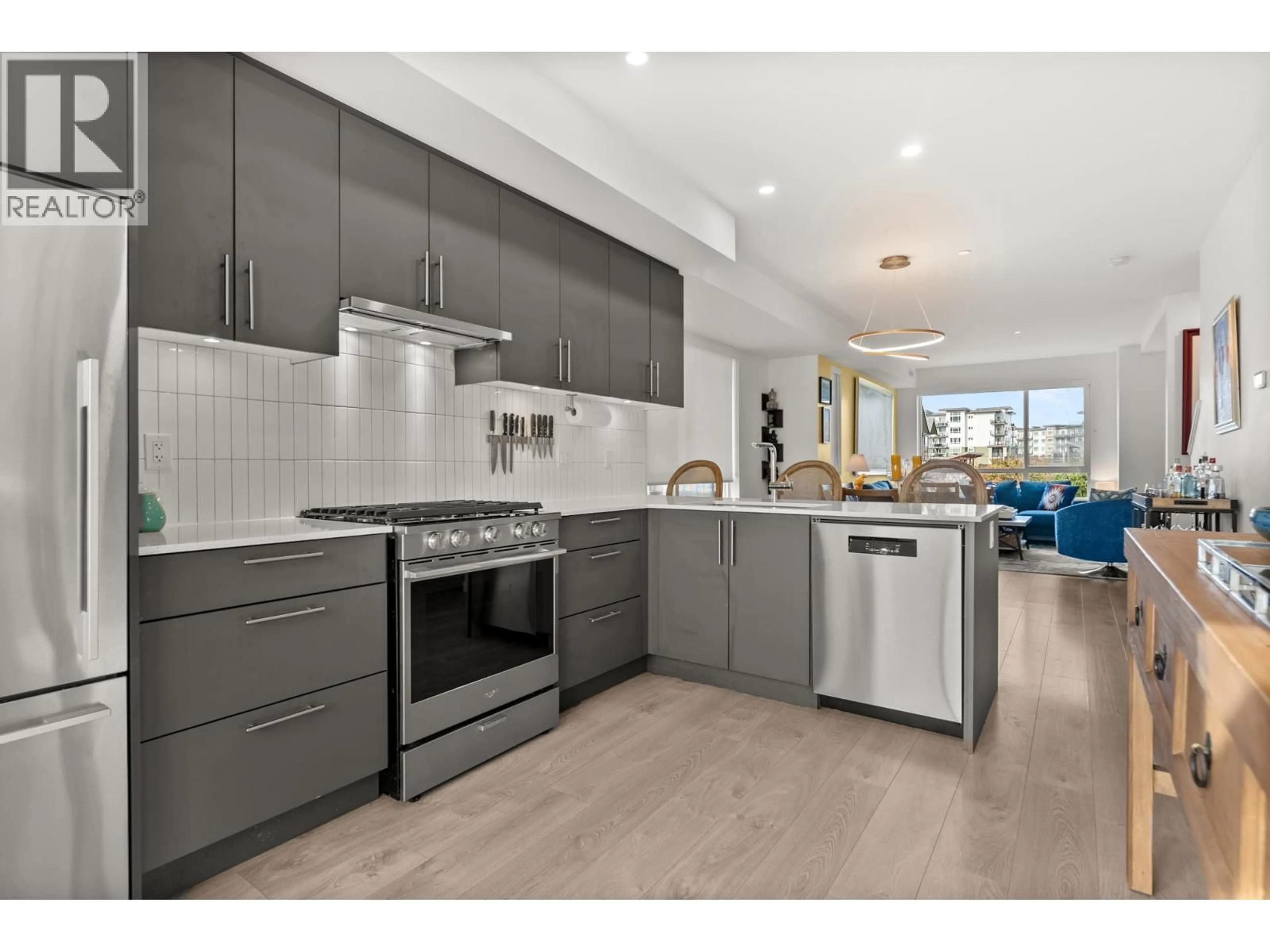 Open concept kitchen, unknown for 57 - 4292 WOLF WAY, Tsawwassen British Columbia V4M0E1