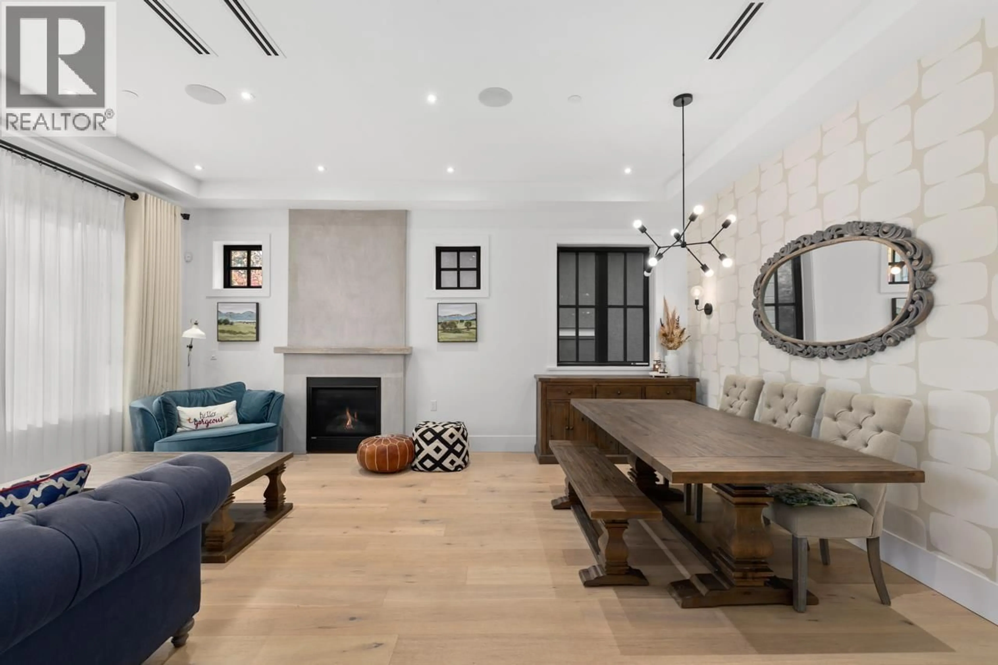 Living room with furniture, unknown for 3363 W 15TH AVENUE, Vancouver British Columbia V6R2Y9