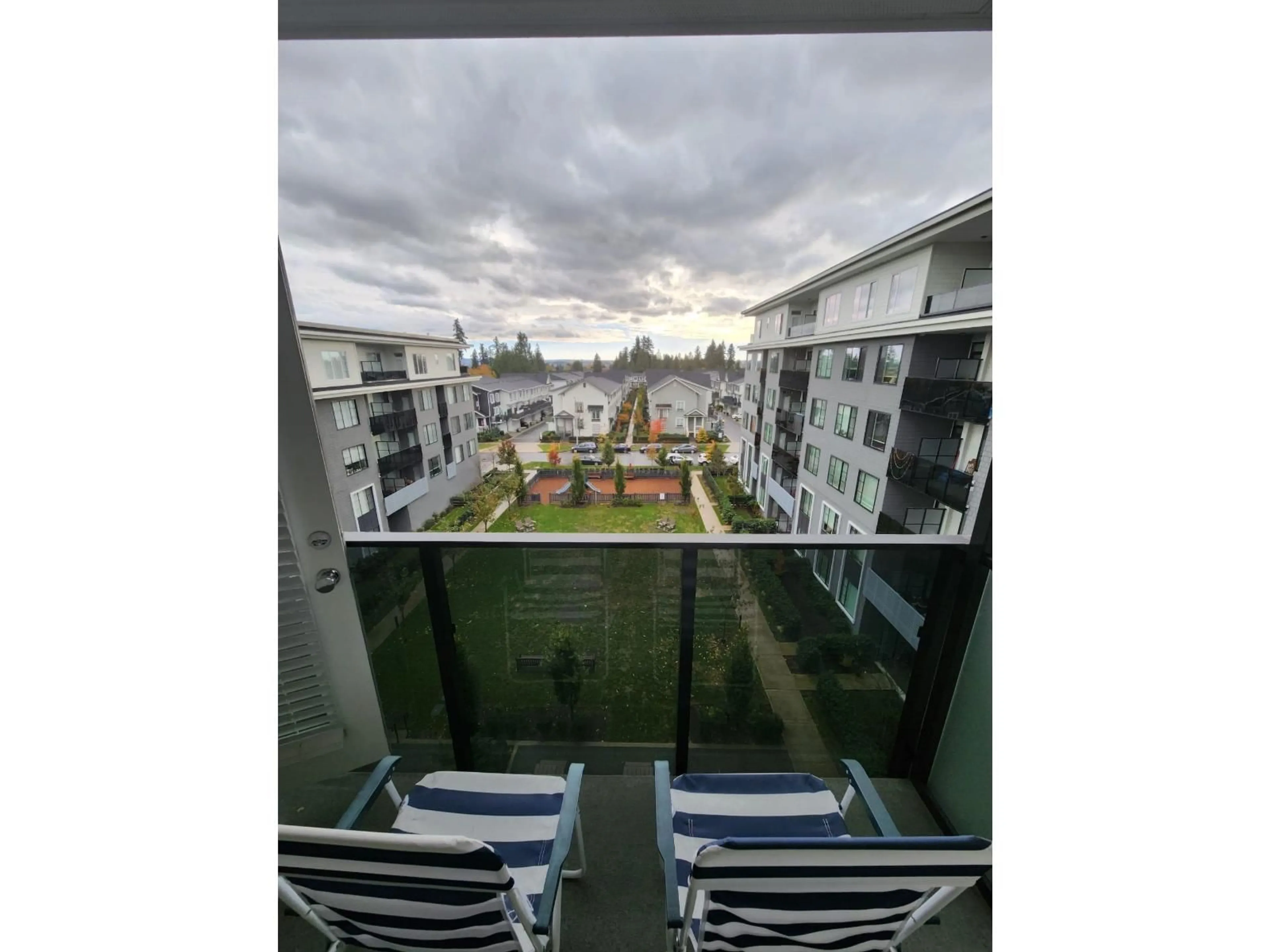 Balcony in the apartment, city buildings view from balcony for 514 - 15825 85, Surrey British Columbia V4N6W9