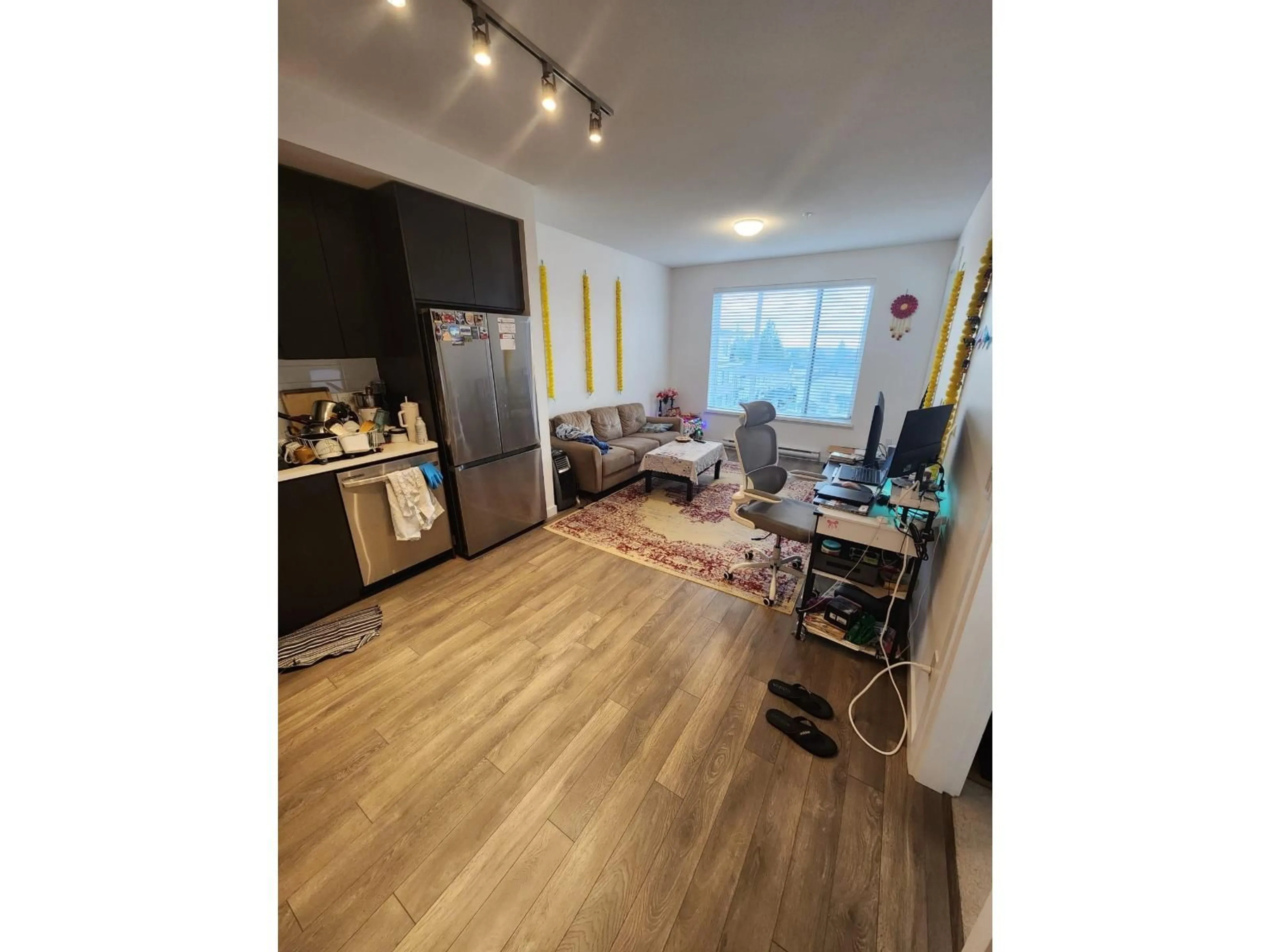 A pic of a room for 514 - 15825 85, Surrey British Columbia V4N6W9