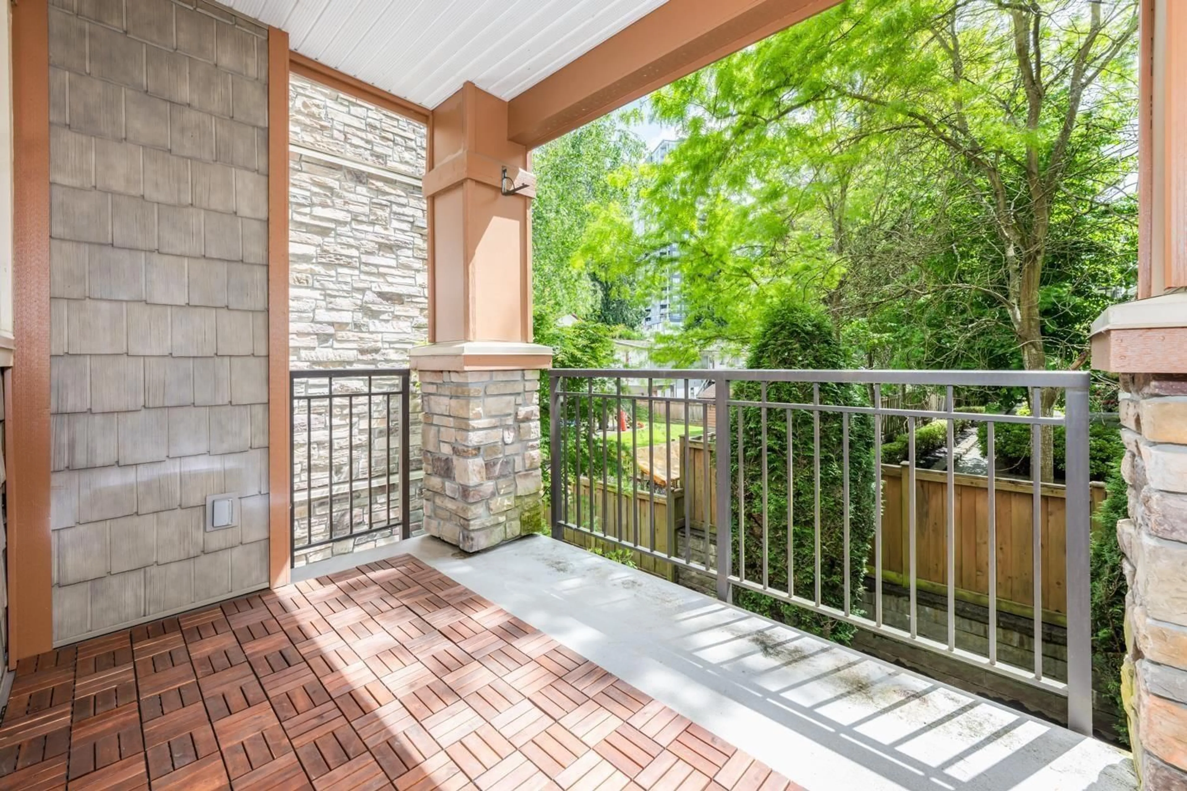 Patio, unknown for 207 - 10237 133, Surrey British Columbia V3T0C6