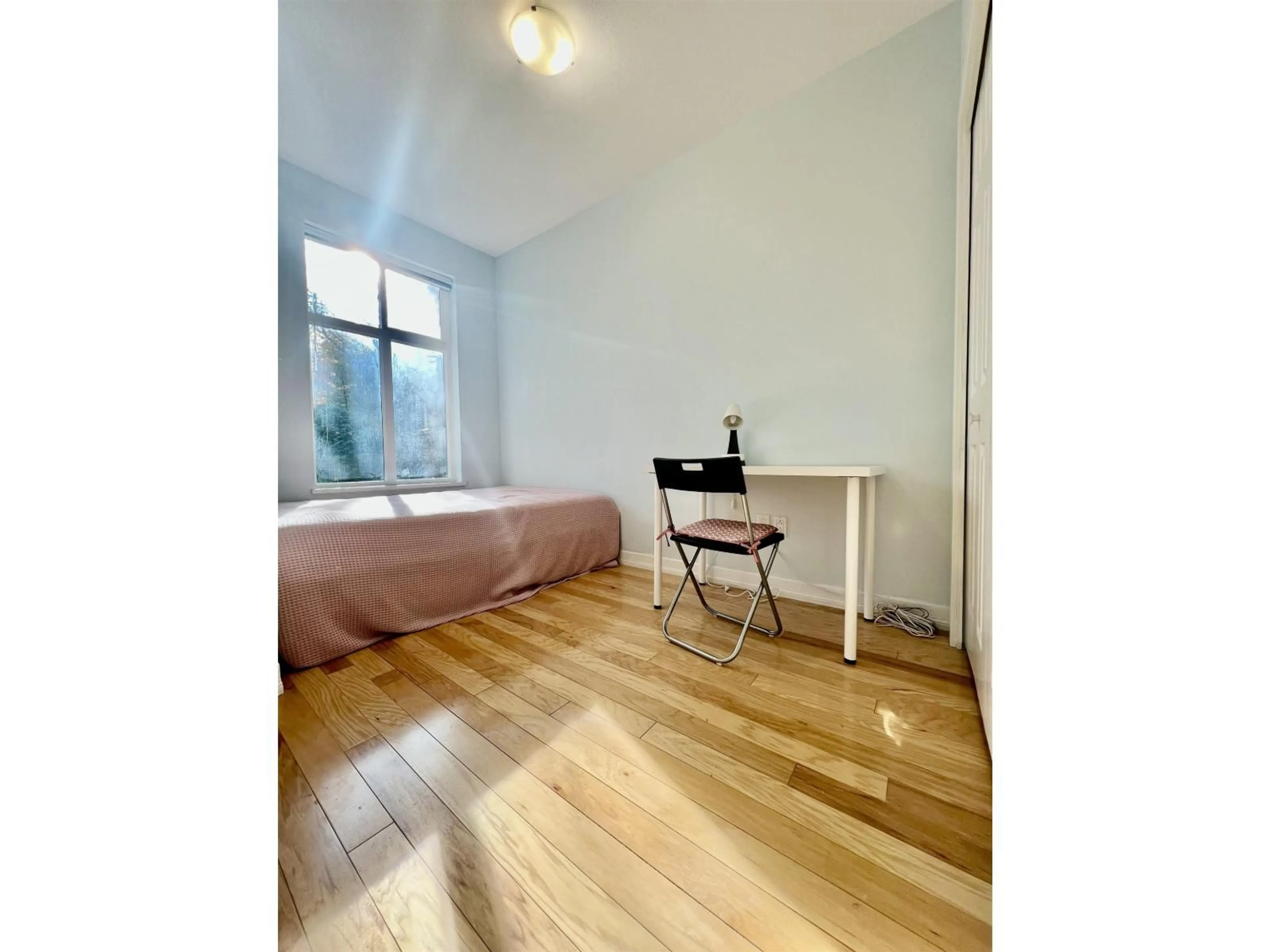 A pic of a room for 207 - 10237 133, Surrey British Columbia V3T0C6