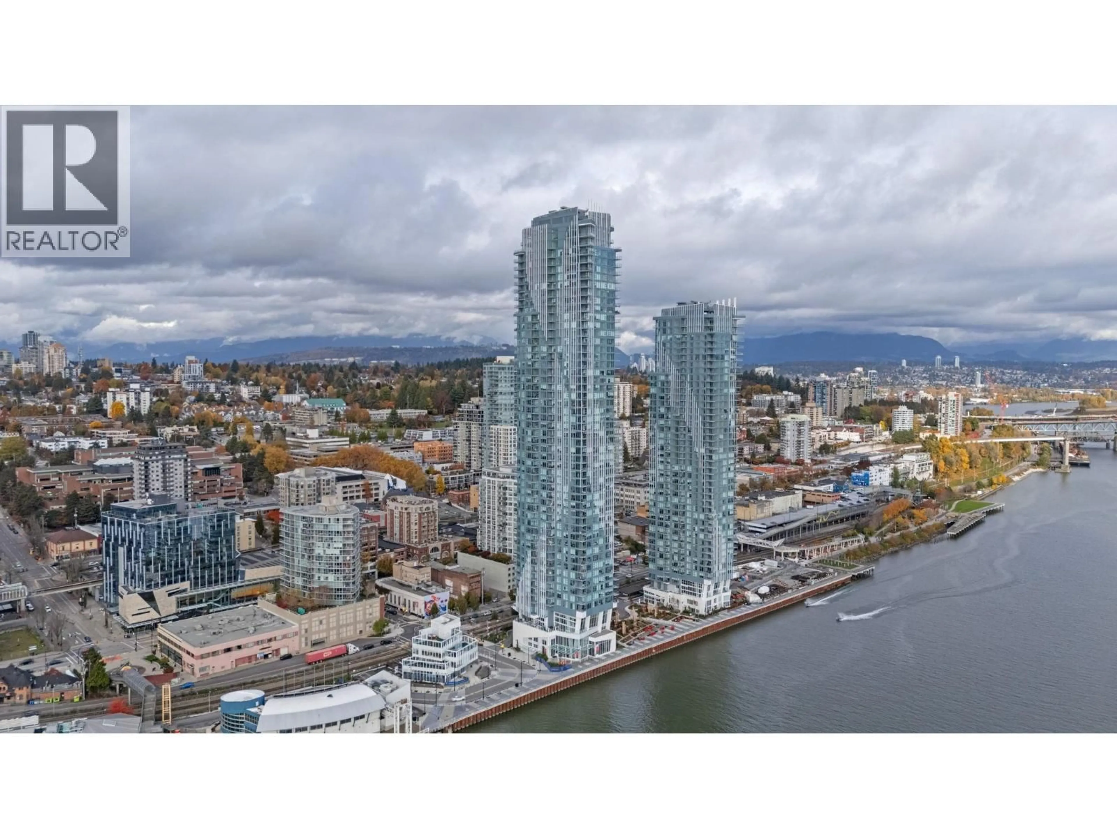 A pic from outside/outdoor area/front of a property/back of a property/a pic from drone, city buildings view from balcony for 3503 - 680 QUAYSIDE DRIVE, New Westminster British Columbia V3M0P2