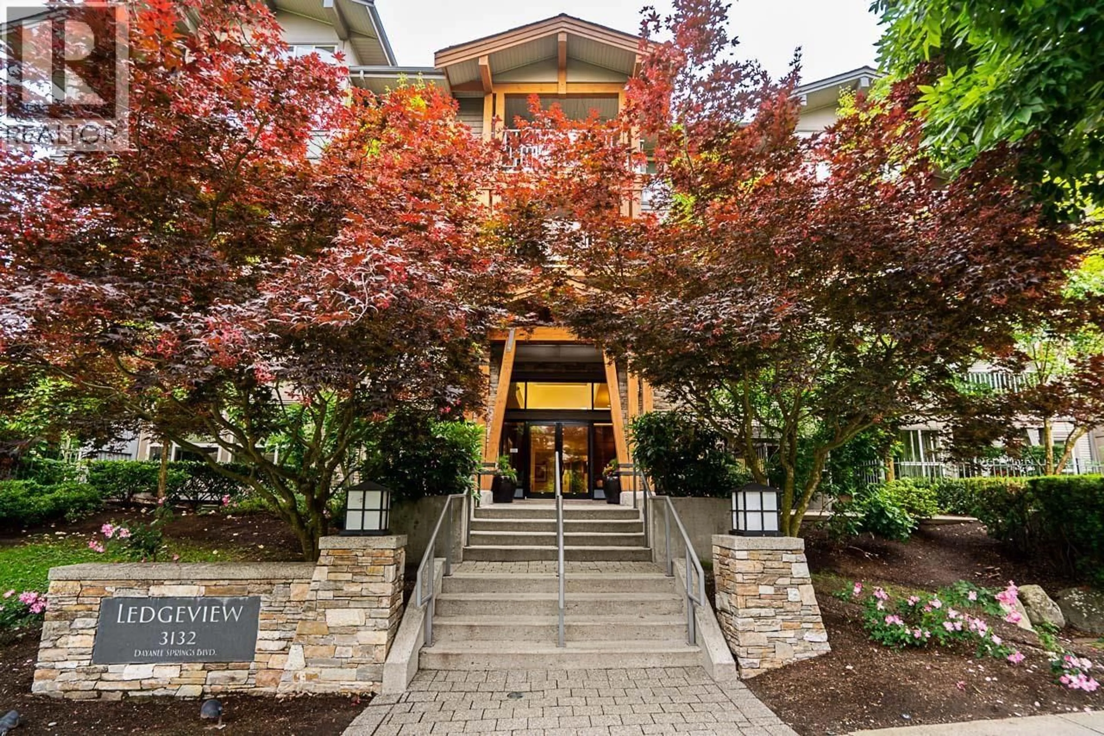 Unknown for 211 - 3132 DAYANEE SPRINGS BOULEVARD, Coquitlam British Columbia V3E0B5