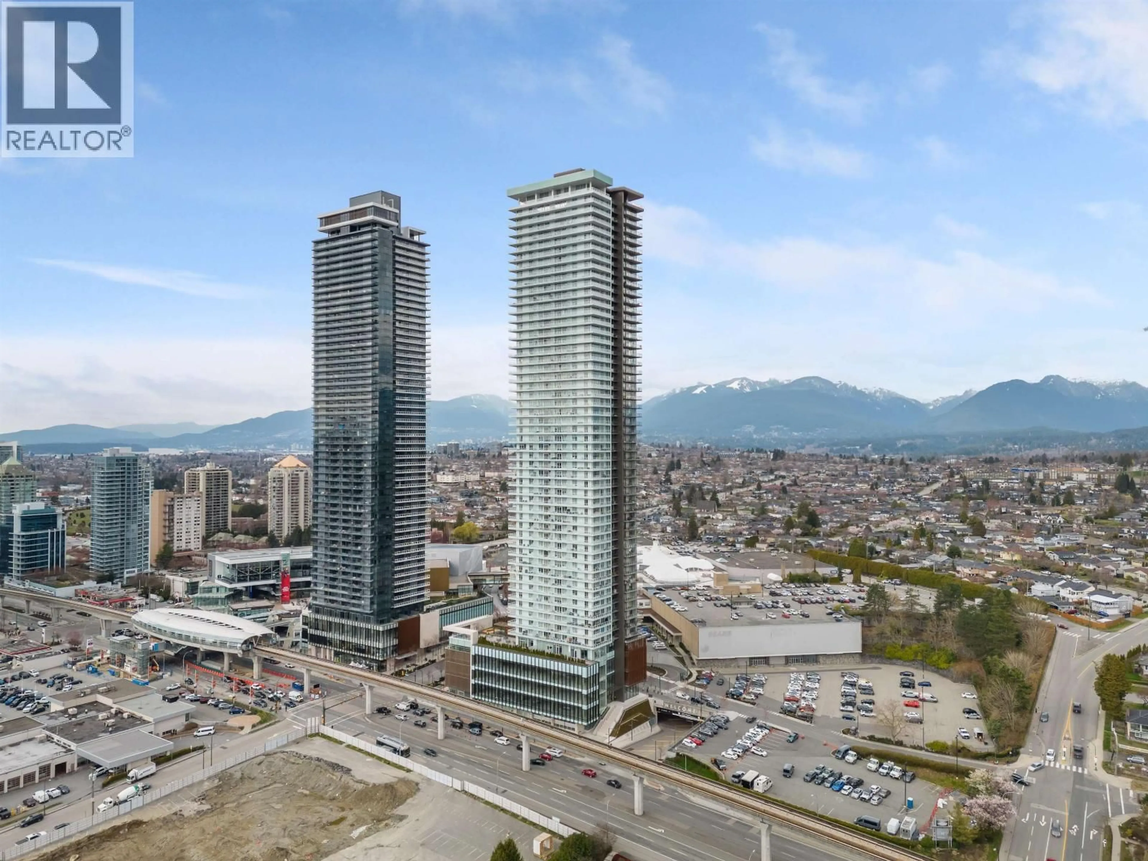 A pic from outside/outdoor area/front of a property/back of a property/a pic from drone, city buildings view from balcony for 3603 - 4650 BRENTWOOD BOULEVARD, Burnaby British Columbia V5C0M3