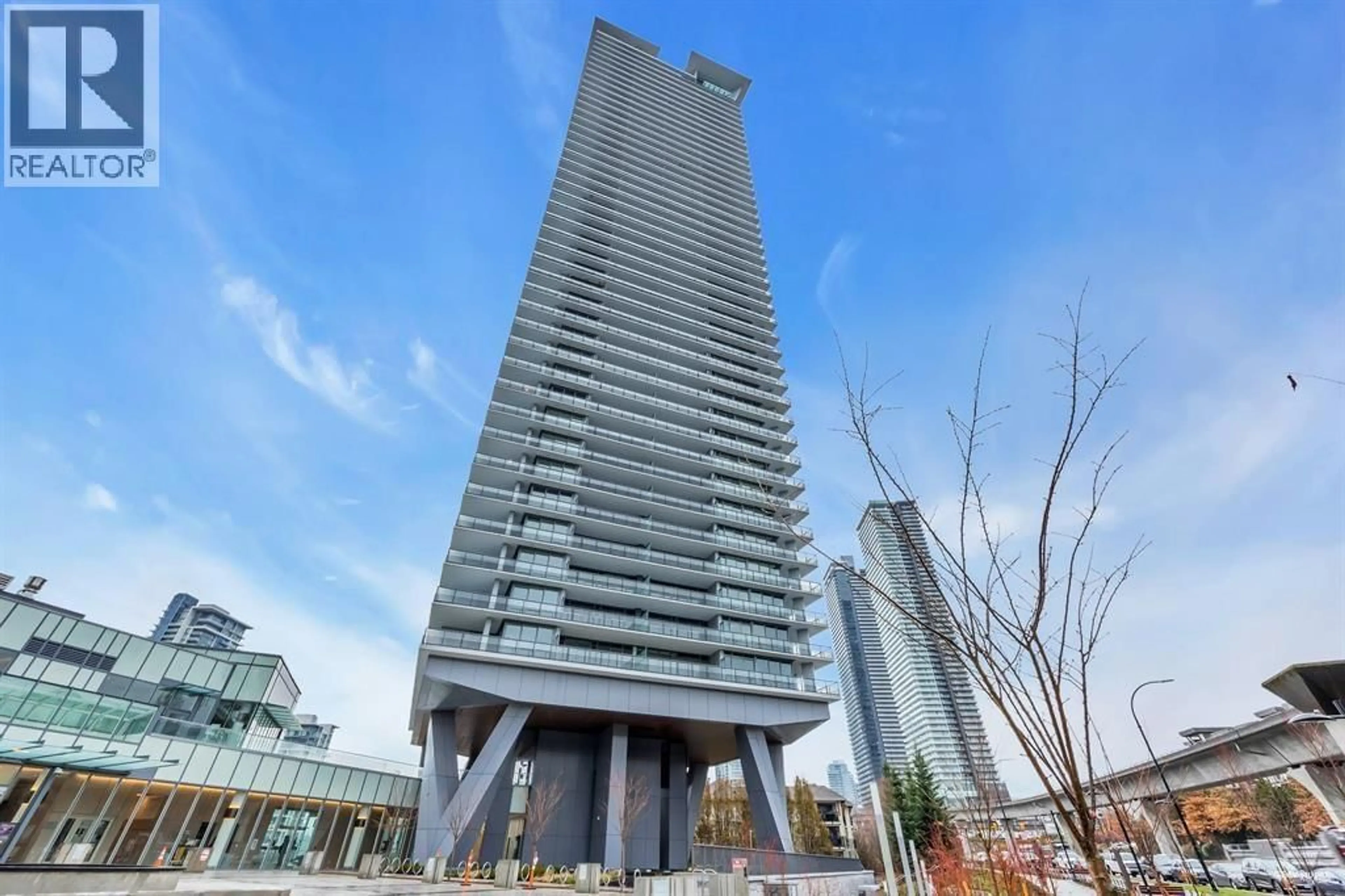 Indoor foyer for 3110 - 4730 LOUGHEED HIGHWAY, Burnaby British Columbia V5C0M9