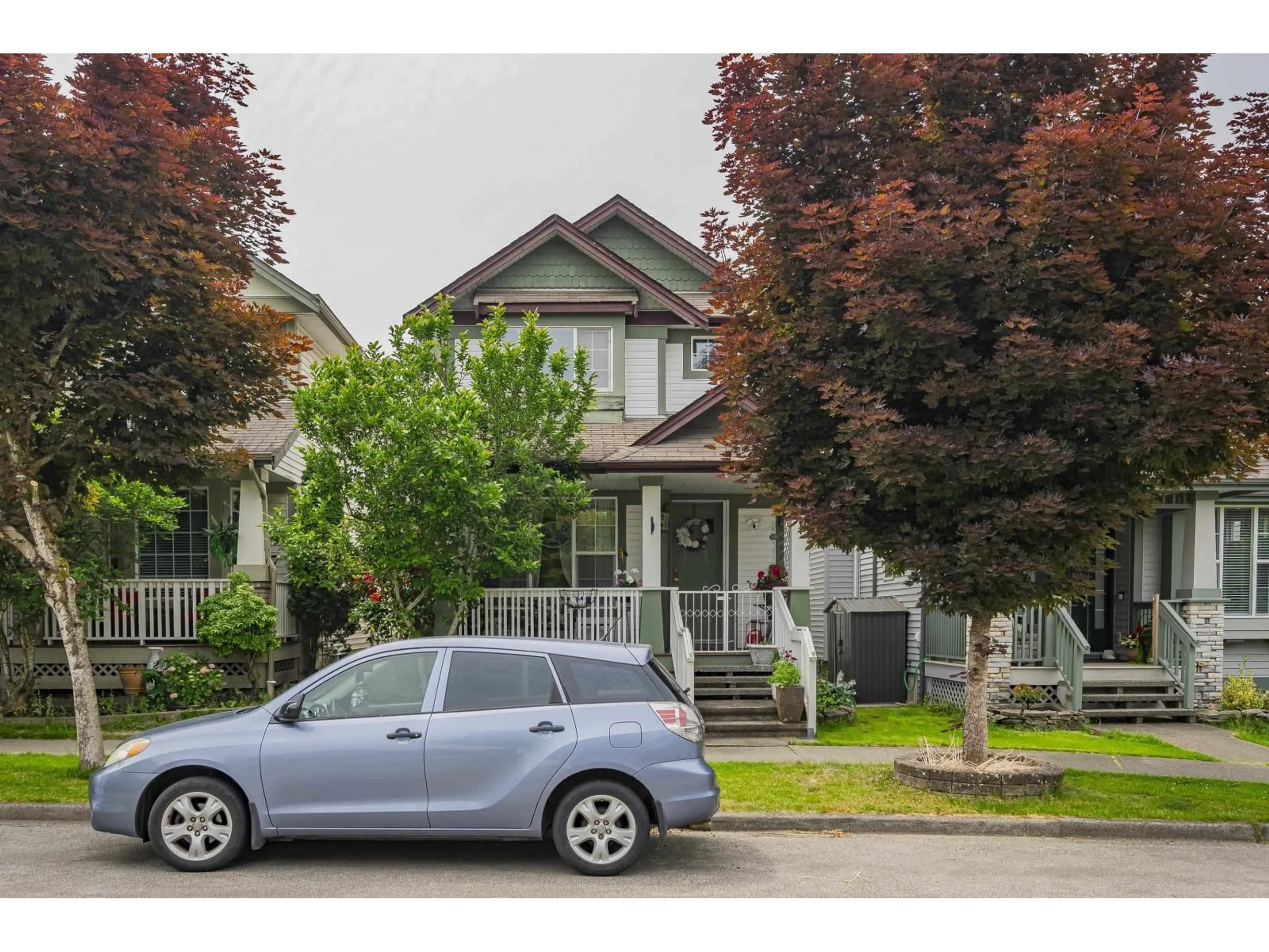 Home with vinyl exterior material, street for 6663 184A, Surrey British Columbia V3S9A8