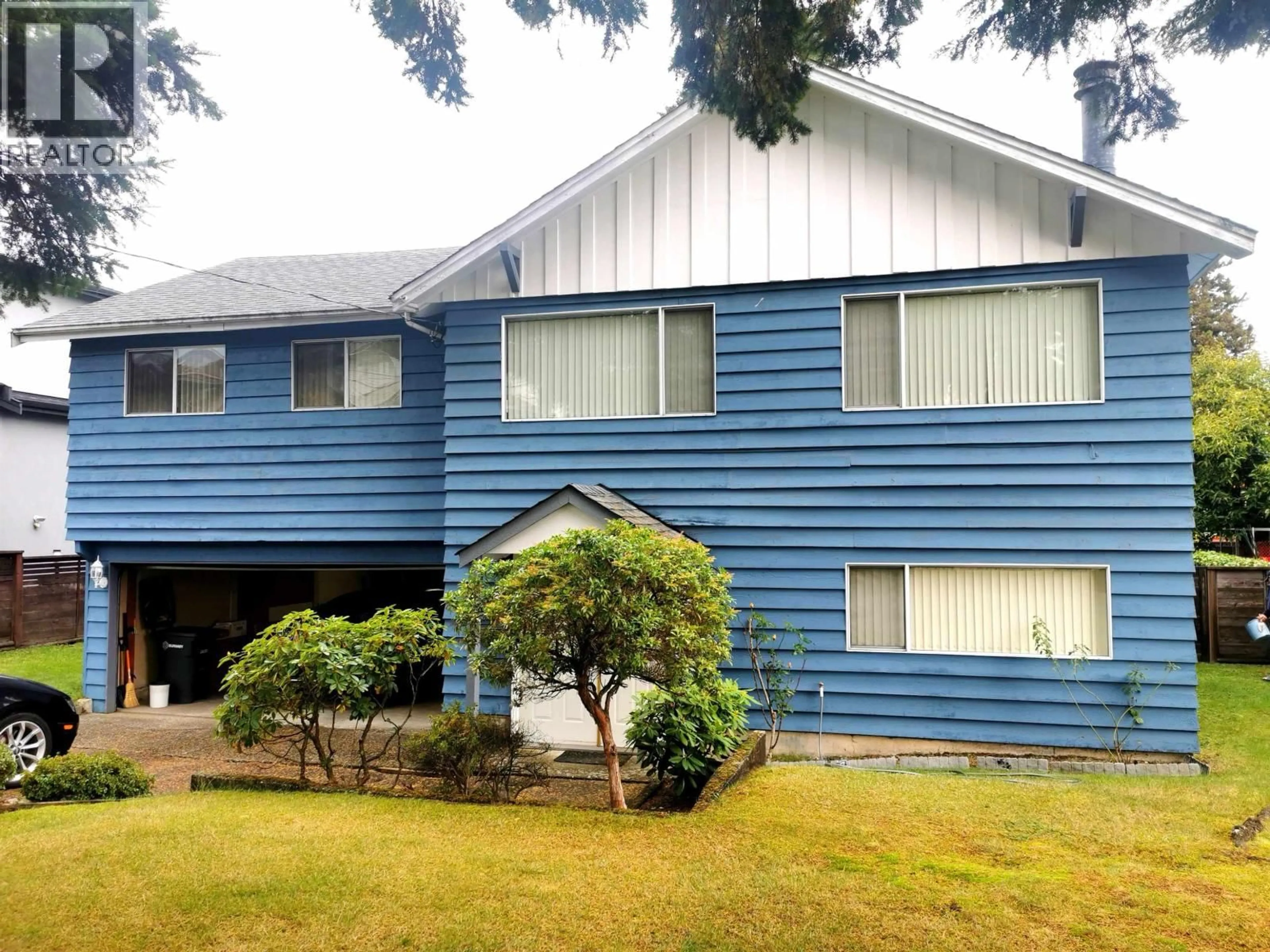 Home with vinyl exterior material, unknown for 5761 SPROTT STREET, Burnaby British Columbia V5G1T8