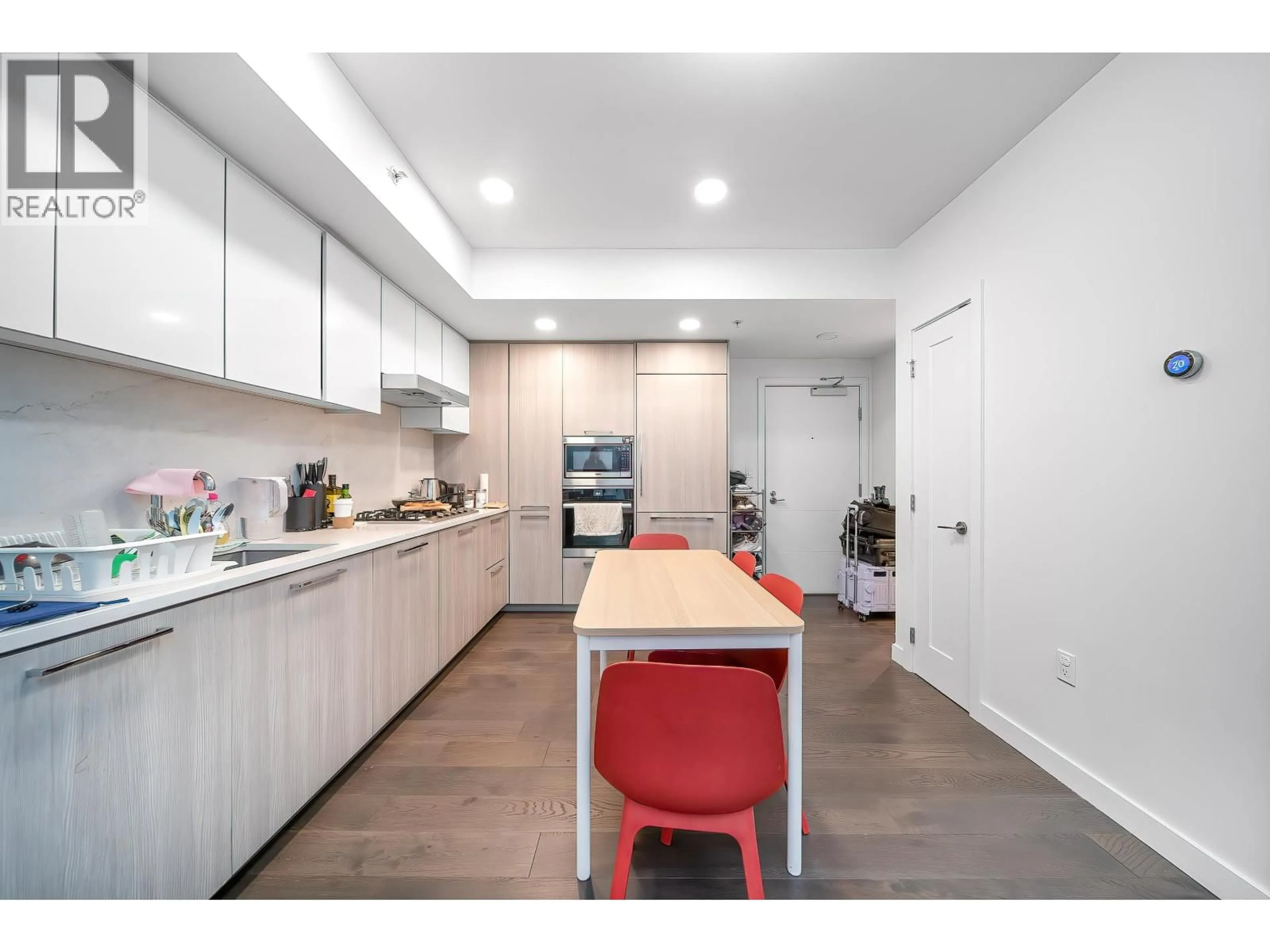 Unknown for 500 - 3331 NO.3 ROAD, Richmond British Columbia V6X2B6