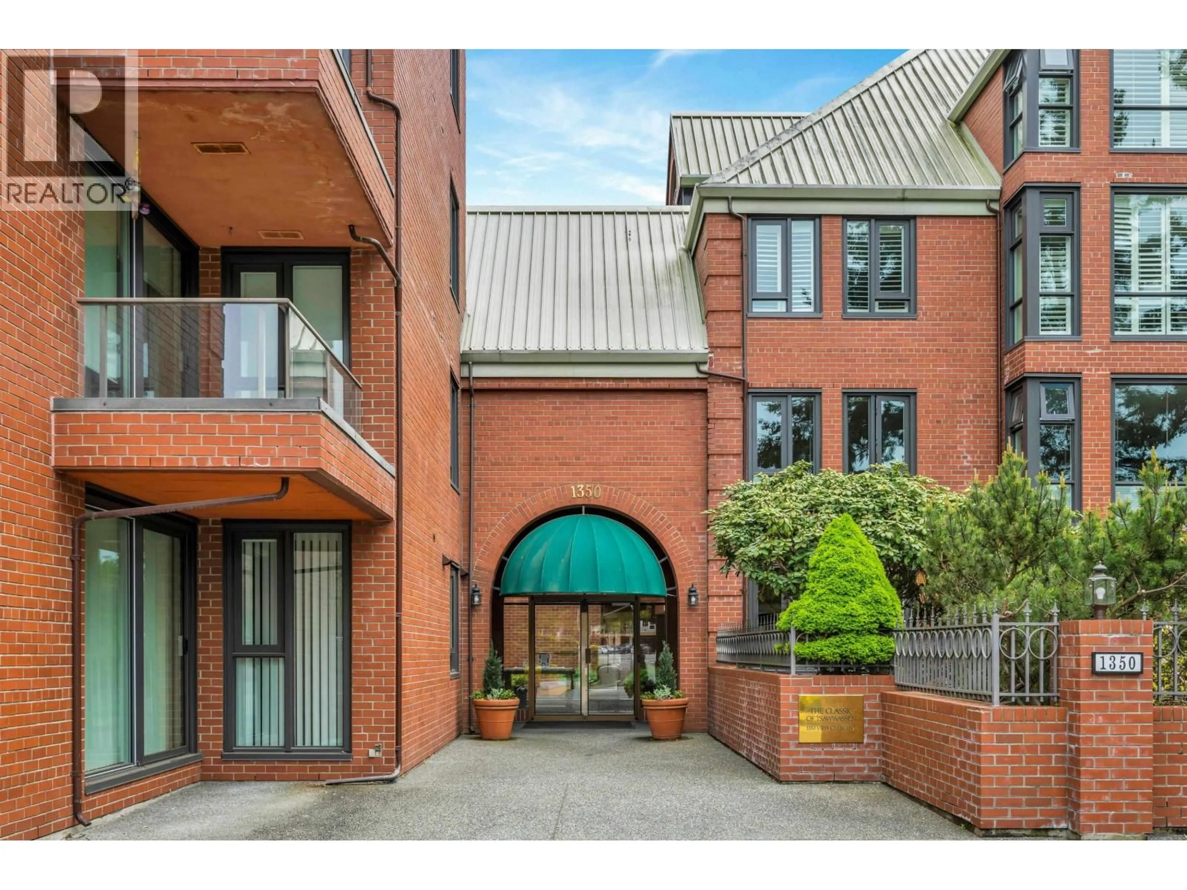 Indoor foyer for 508 - 1350 VIEW CRESCENT, Delta British Columbia V4L2K3