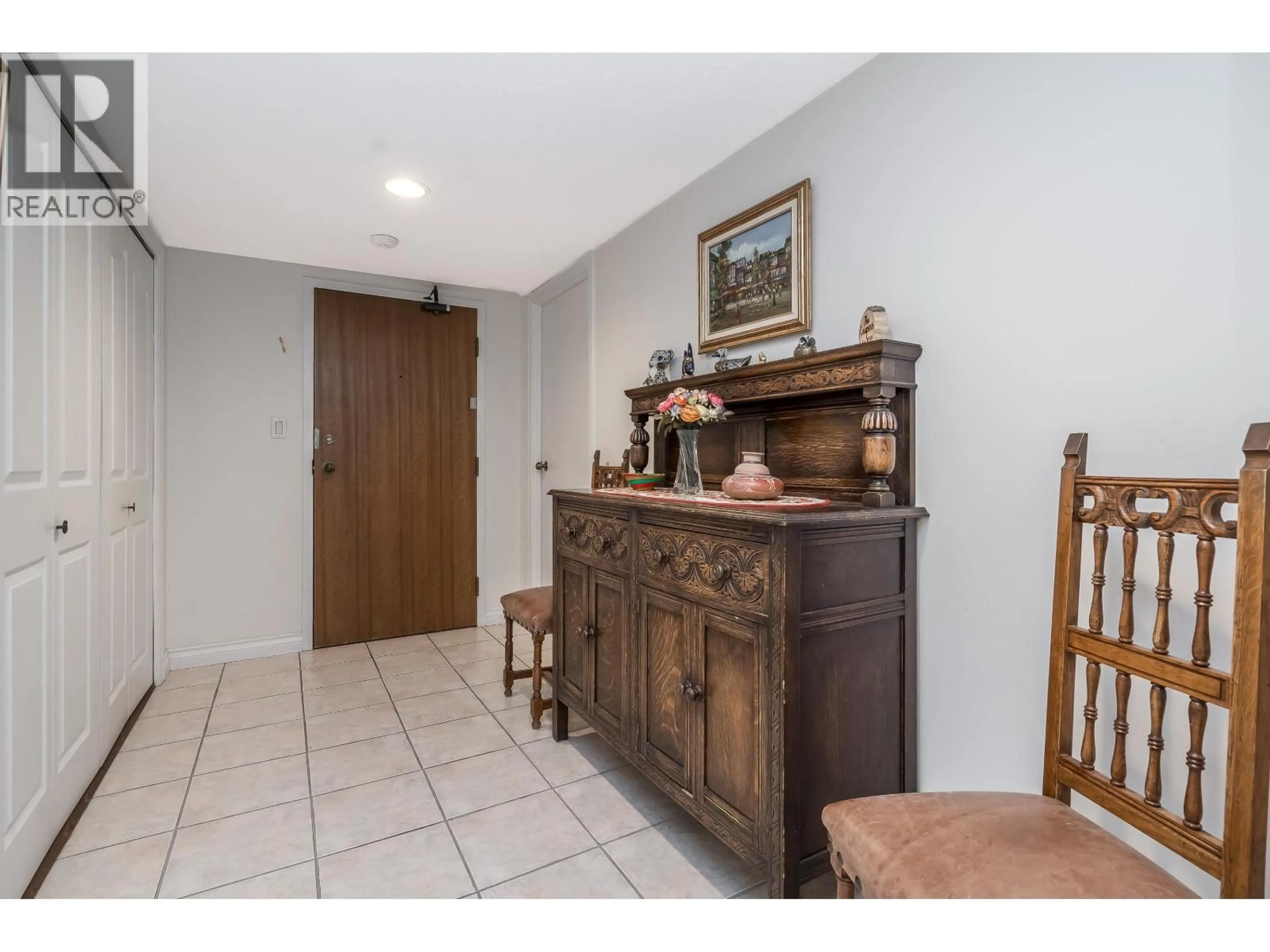 Indoor entryway for 508 - 1350 VIEW CRESCENT, Delta British Columbia V4L2K3