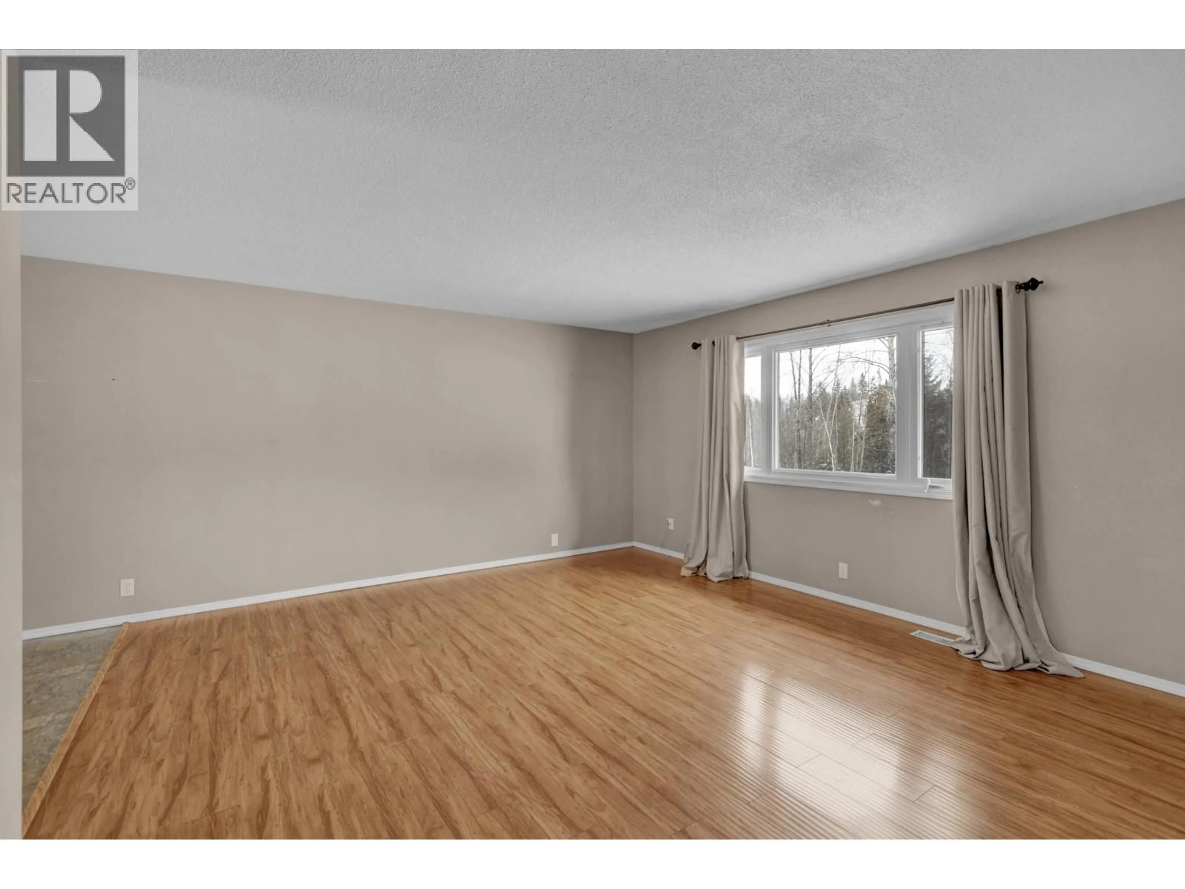 A pic of a room for 3585 CLEARWOOD CRESCENT, Prince George British Columbia V2K3K6
