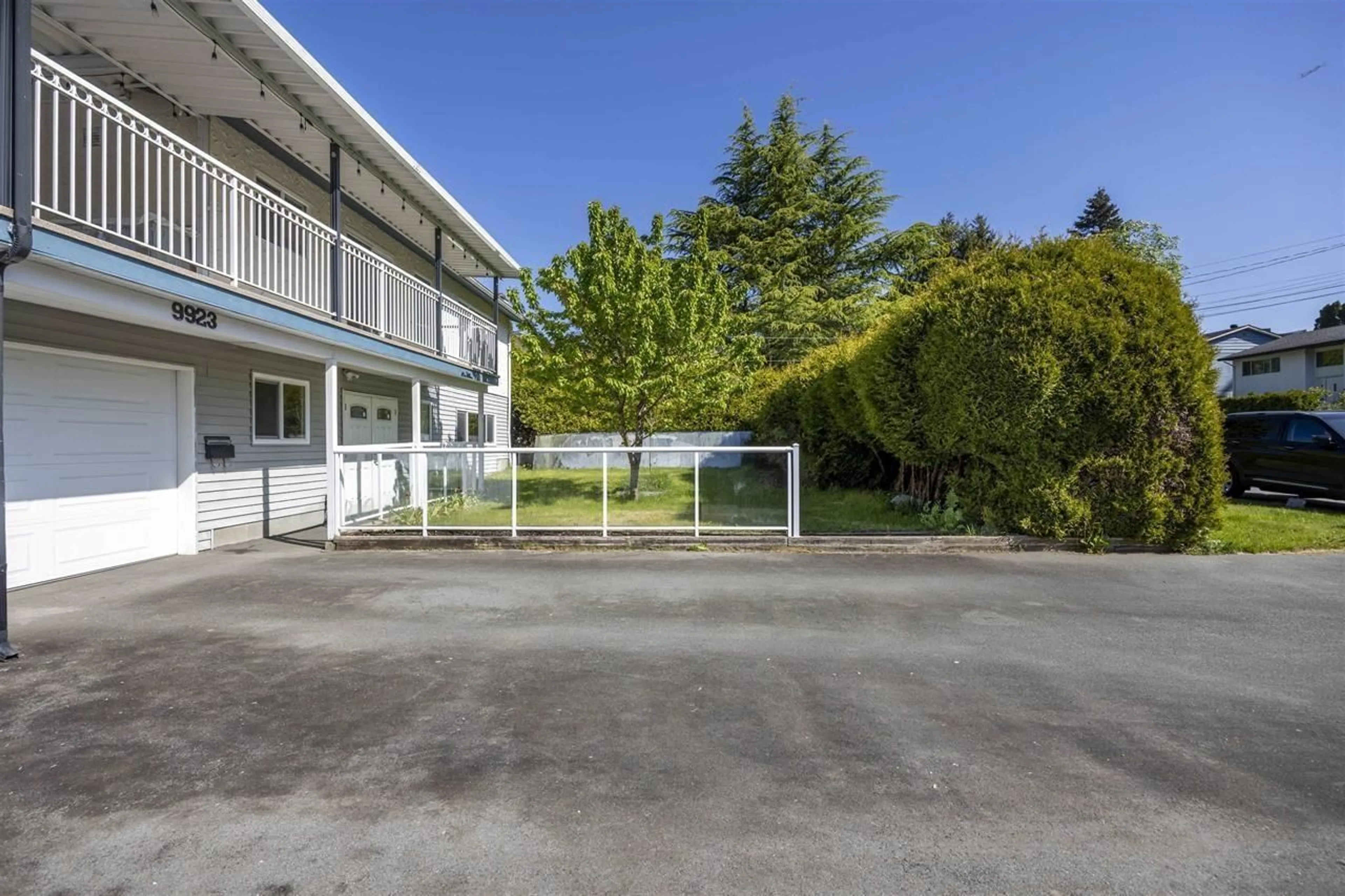 Patio, unknown for 9923 SEMIAHMOO, Surrey British Columbia V3T3M5